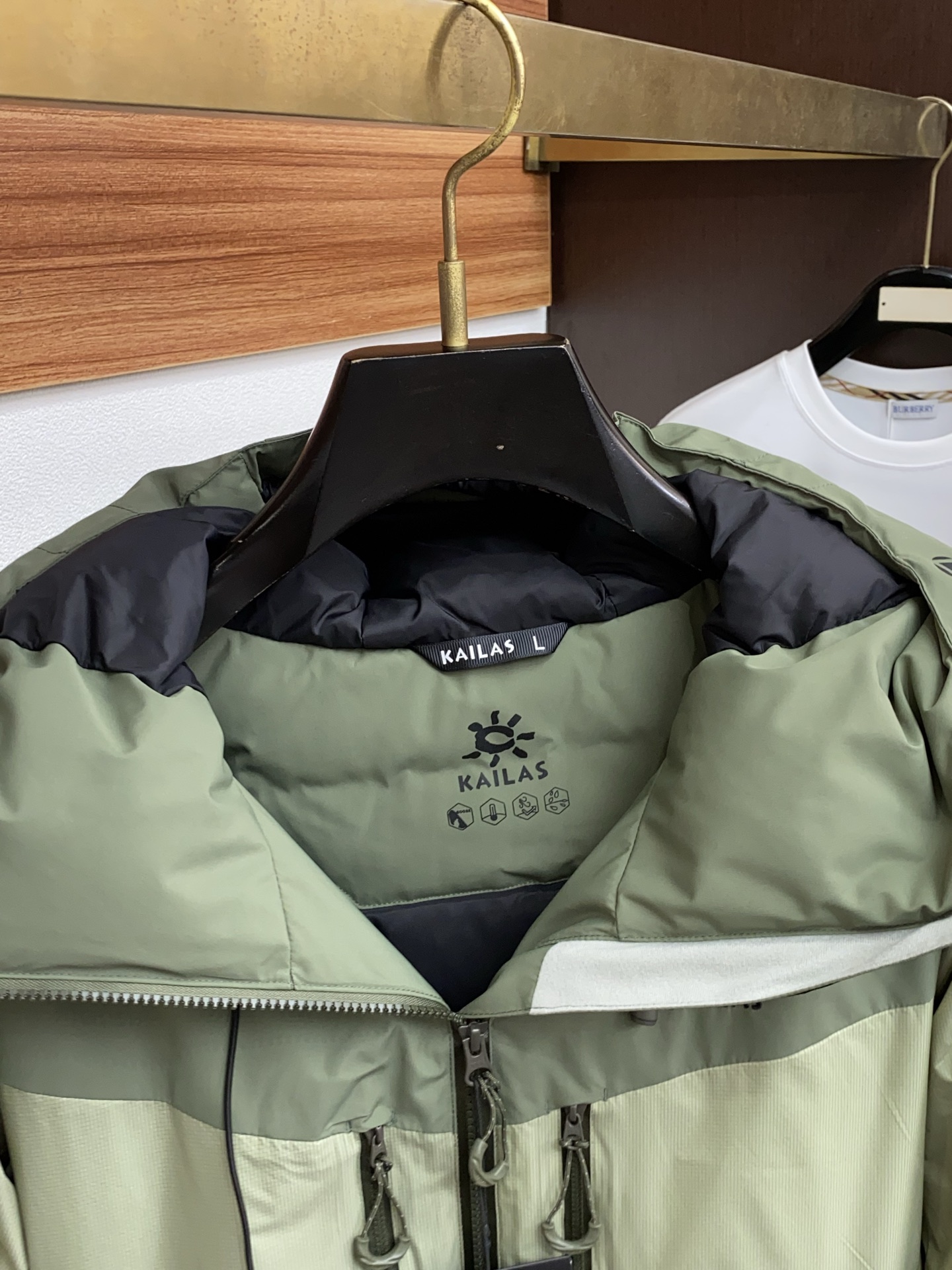 凯乐石 2025秋冬新款🆕羽绒服 原版1:1订制五金配件全进口原版定制 欢迎专柜对比 绝对的高品质 采用