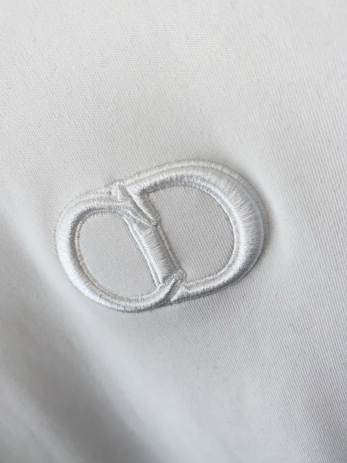 迪奥 2025 秋冬AW新品，时尚休闲打底加厚长袖卫衣专柜同步有售，进口加厚莫戴尔长绒棉拉绒面料，工艺极