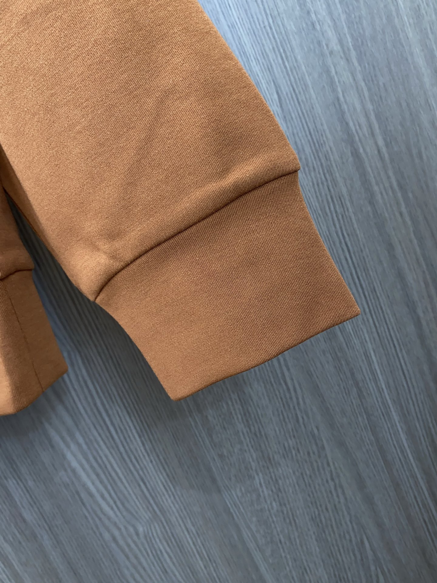 迪奥 2025 秋冬AW新品，时尚休闲打底加厚长袖卫衣专柜同步有售，进口加厚莫戴尔长绒棉拉绒面料，工艺极