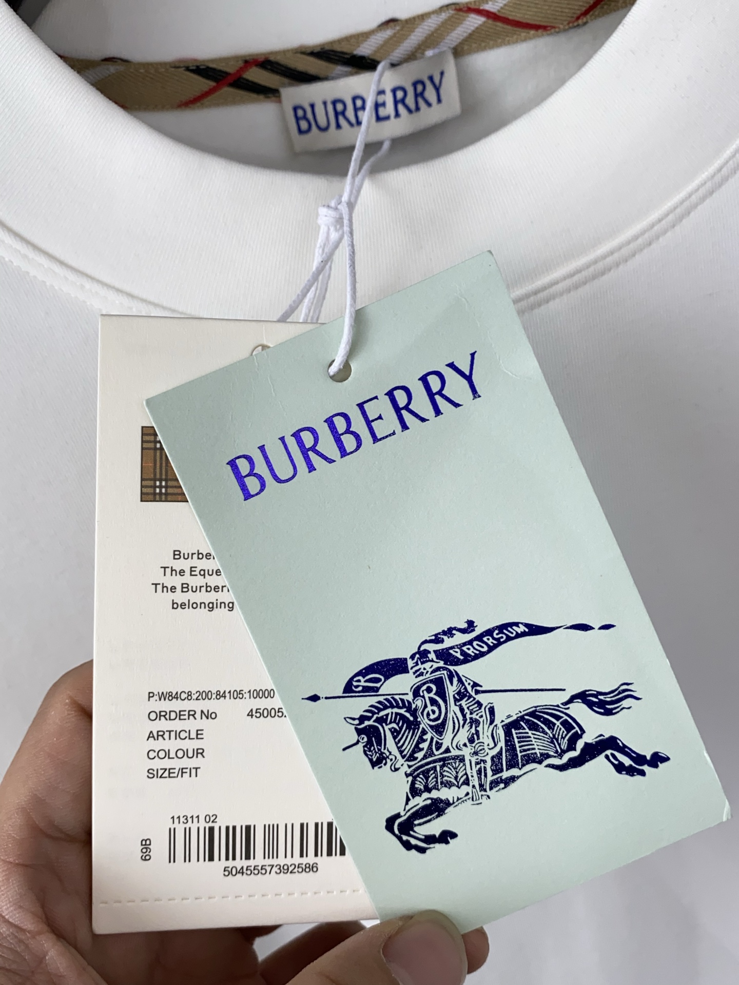 🌾 普拉达 2025 秋冬AW新品，时尚休闲打底加厚长袖卫衣专柜同步有售，进口加厚莫戴尔长绒棉拉绒面料，