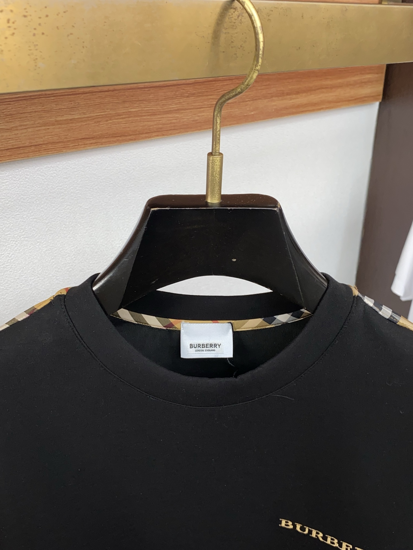 巴宝莉 2025秋冬新品，男士基础款圆领长袖T恤打底衫！贸易公司渠道稀出，同步GW发售，选用客供进口26