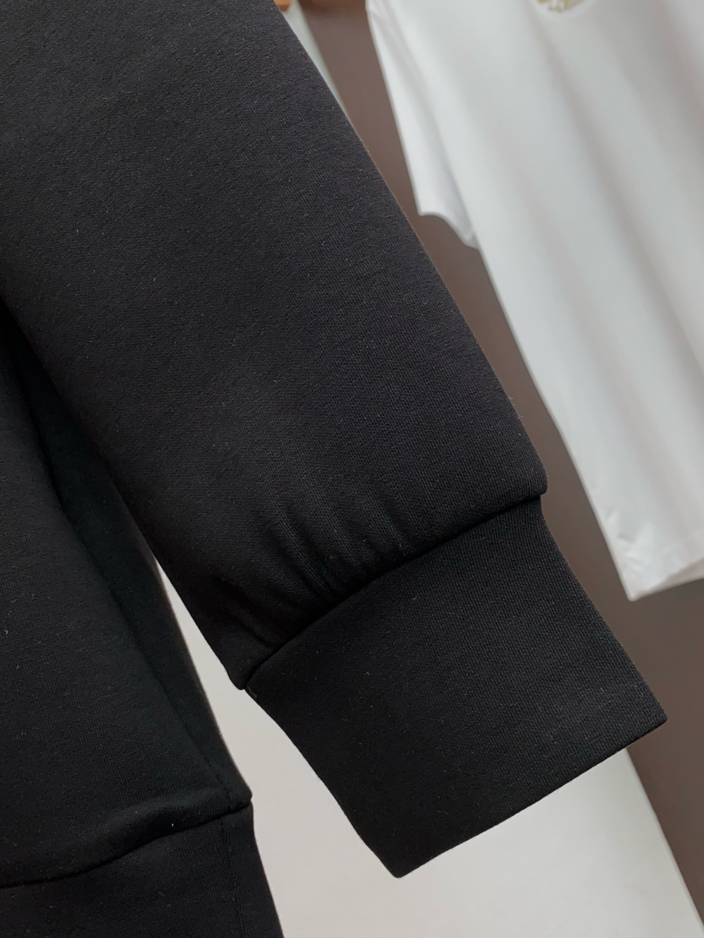 巴宝莉 2025秋冬新品，男士基础款圆领长袖T恤打底衫！贸易公司渠道稀出，同步GW发售，选用客供进口26