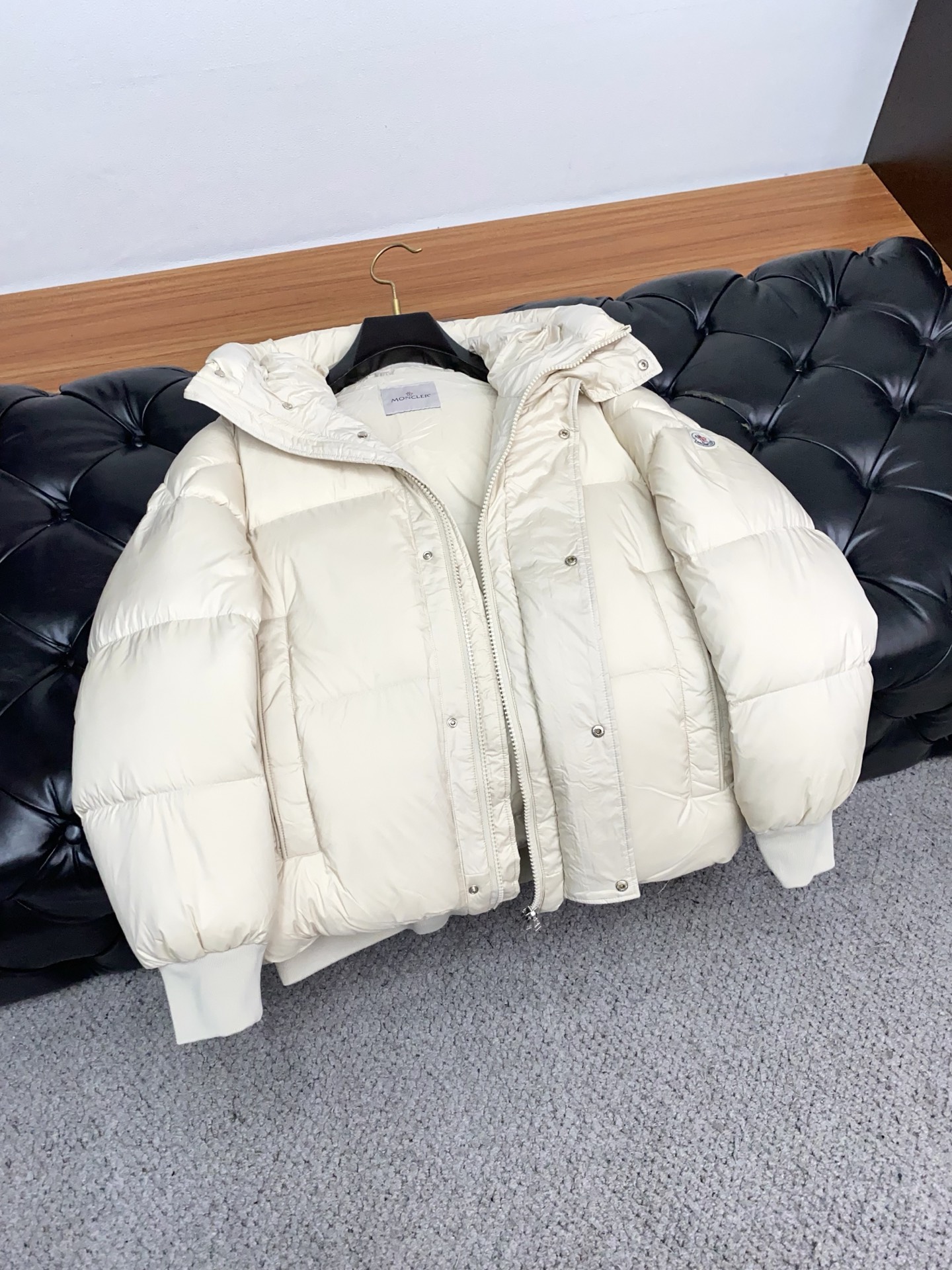 蒙口 25ss最新品 羽绒服夹克外套，设计帅气有型！百搭必备单品，时尚潮牌， 轻松营造酷帅氛围感 ，高级