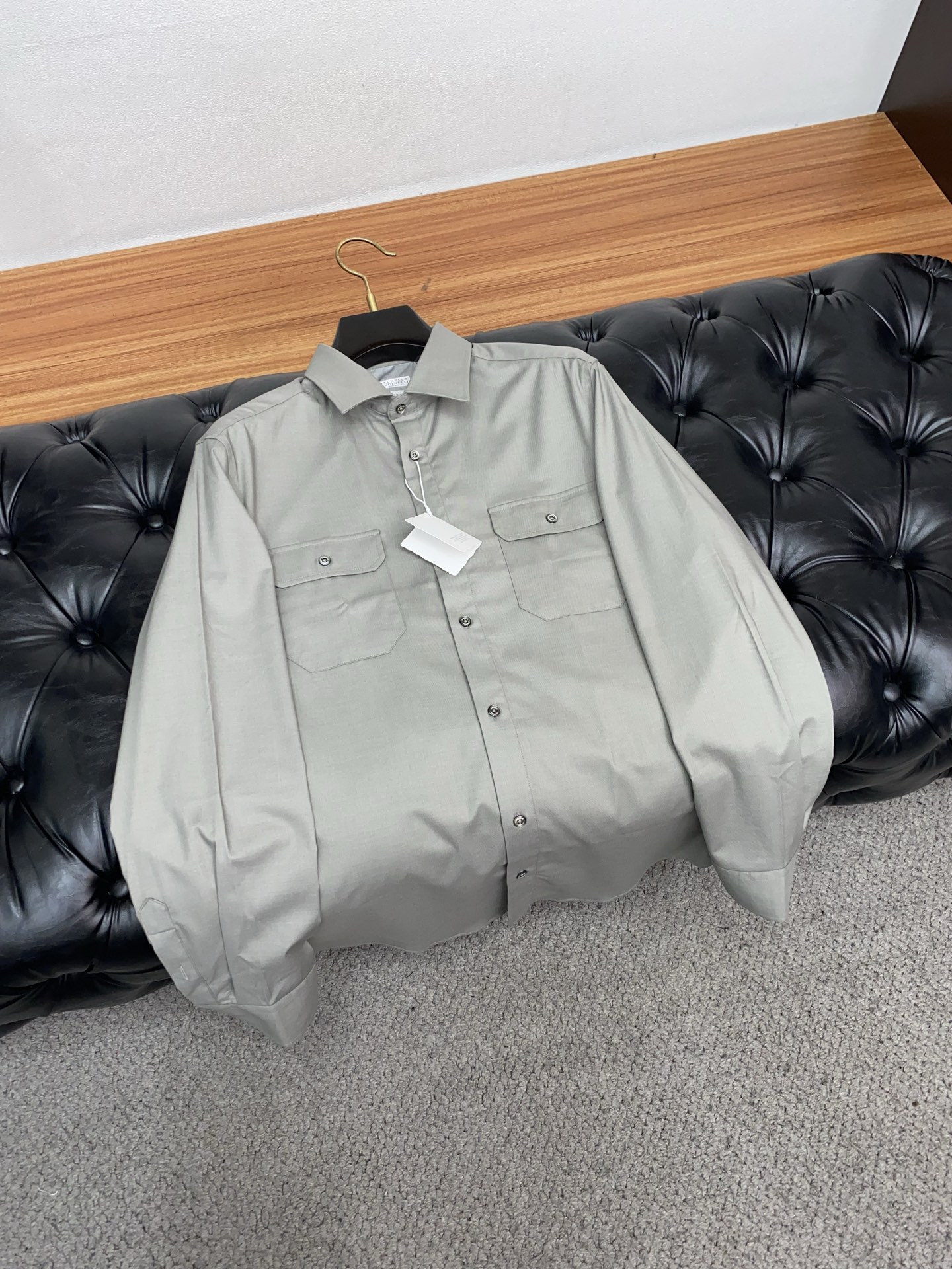 BC 男士商务休闲长袖衬衫.官方同步系列！颇具意大利典型风格的时装，在面料选取和工艺方面都相当考究，极符