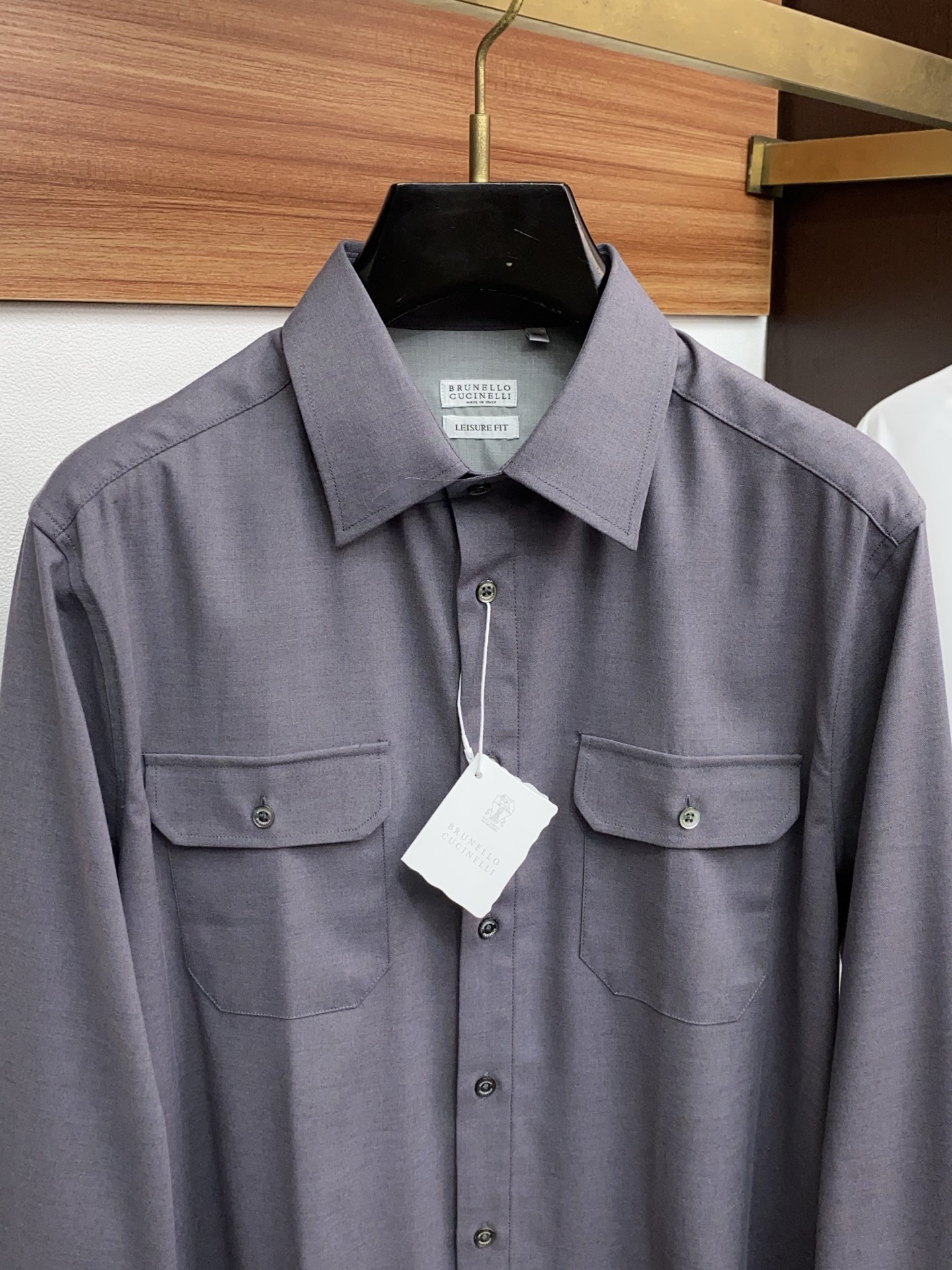 BC 男士商务休闲长袖衬衫.官方同步系列！颇具意大利典型风格的时装，在面料选取和工艺方面都相当考究，极符