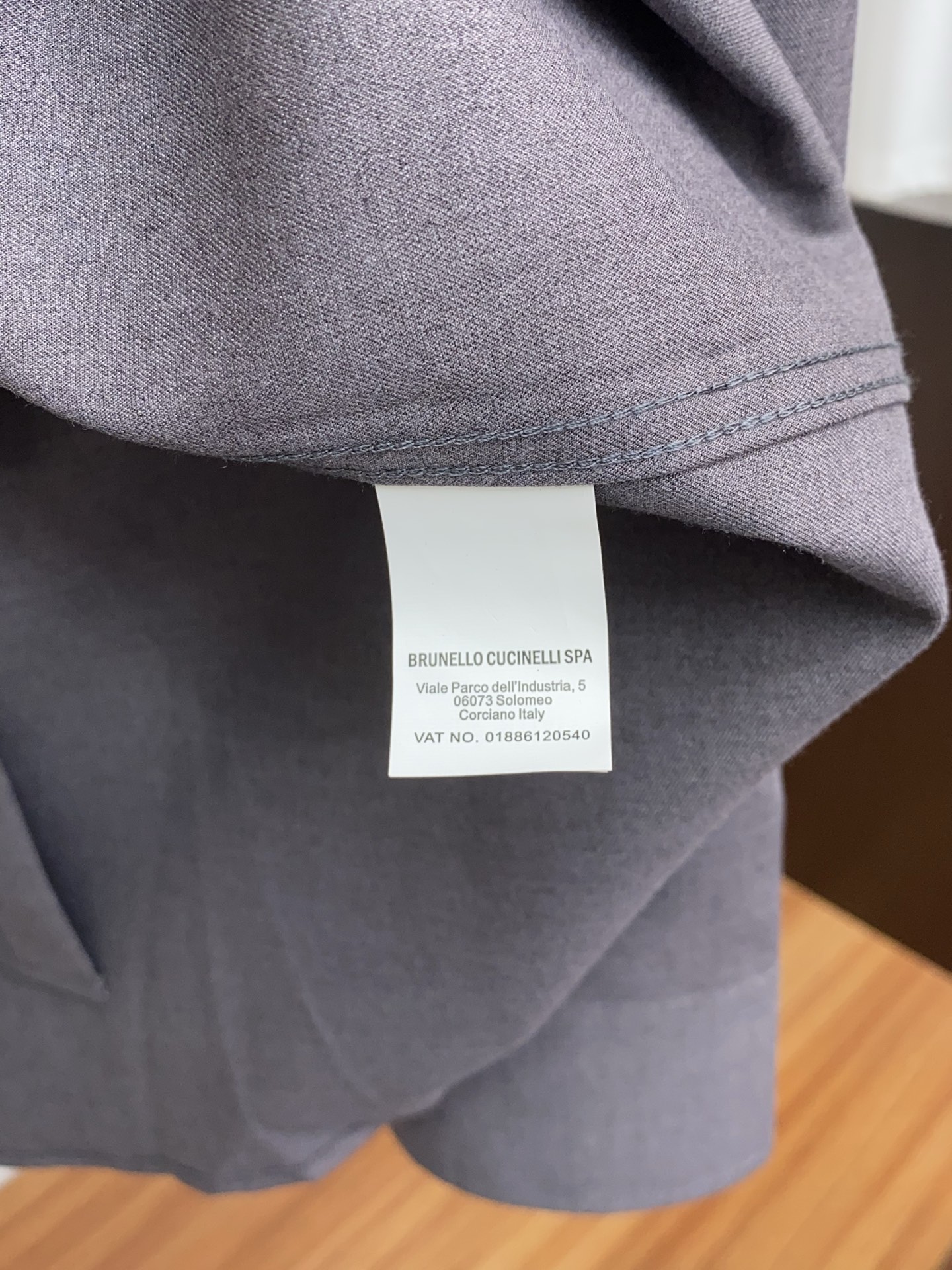 BC 男士商务休闲长袖衬衫.官方同步系列！颇具意大利典型风格的时装，在面料选取和工艺方面都相当考究，极符