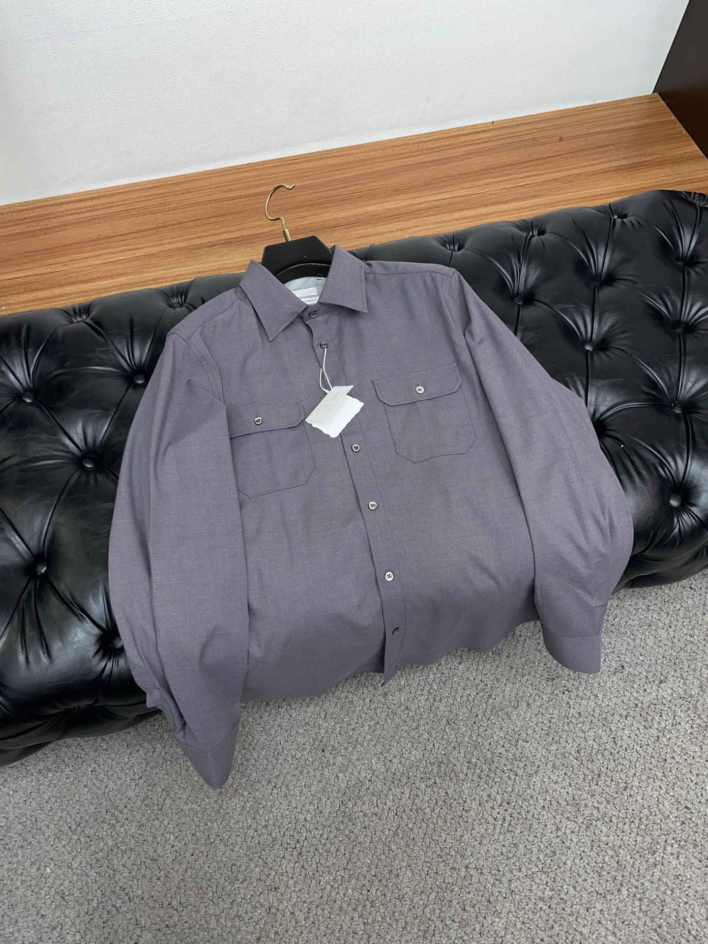 BC 男士商务休闲长袖衬衫.官方同步系列！颇具意大利典型风格的时装，在面料选取和工艺方面都相当考究，极符