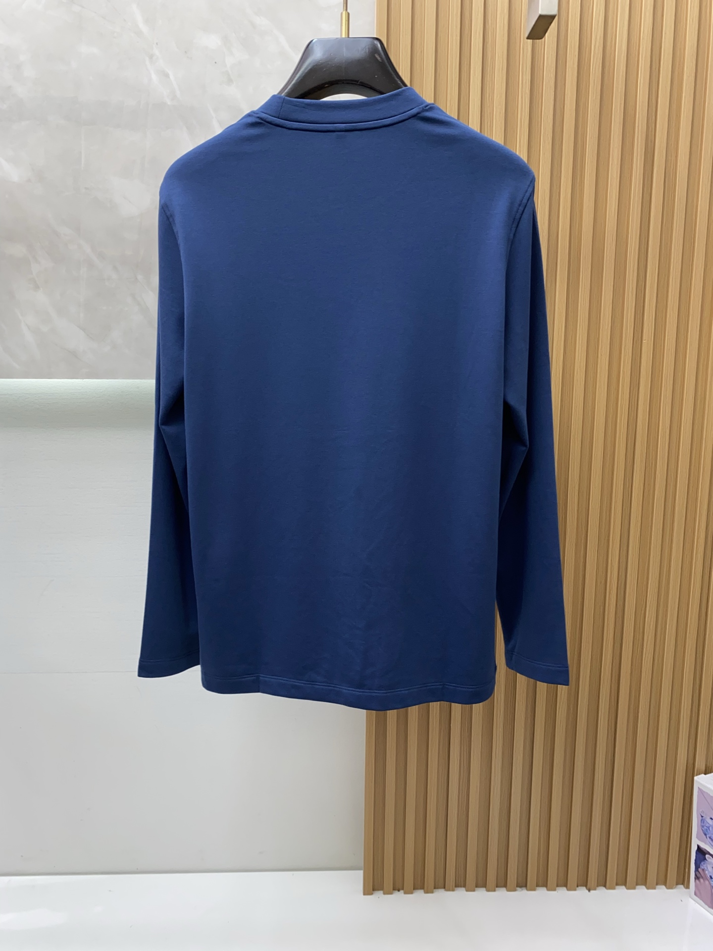 Moncler Long Sleeve Cotton T-Shirt with Embroidered Logo - Black 9 i1760710985676 426 0 7