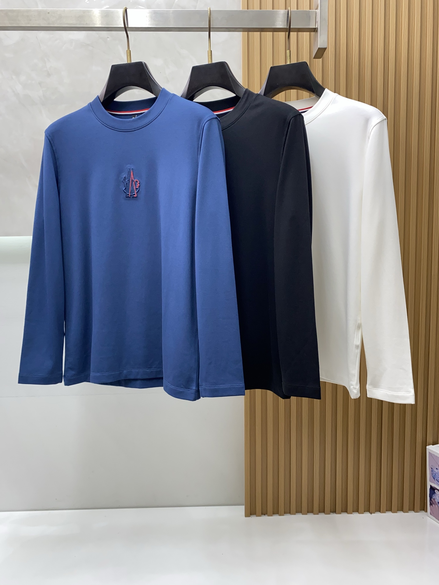 Moncler Long Sleeve T-Shirt: Soft Cotton, Embroidered Logo, Slim Fit 10 i1760711151828 7954 0 8
