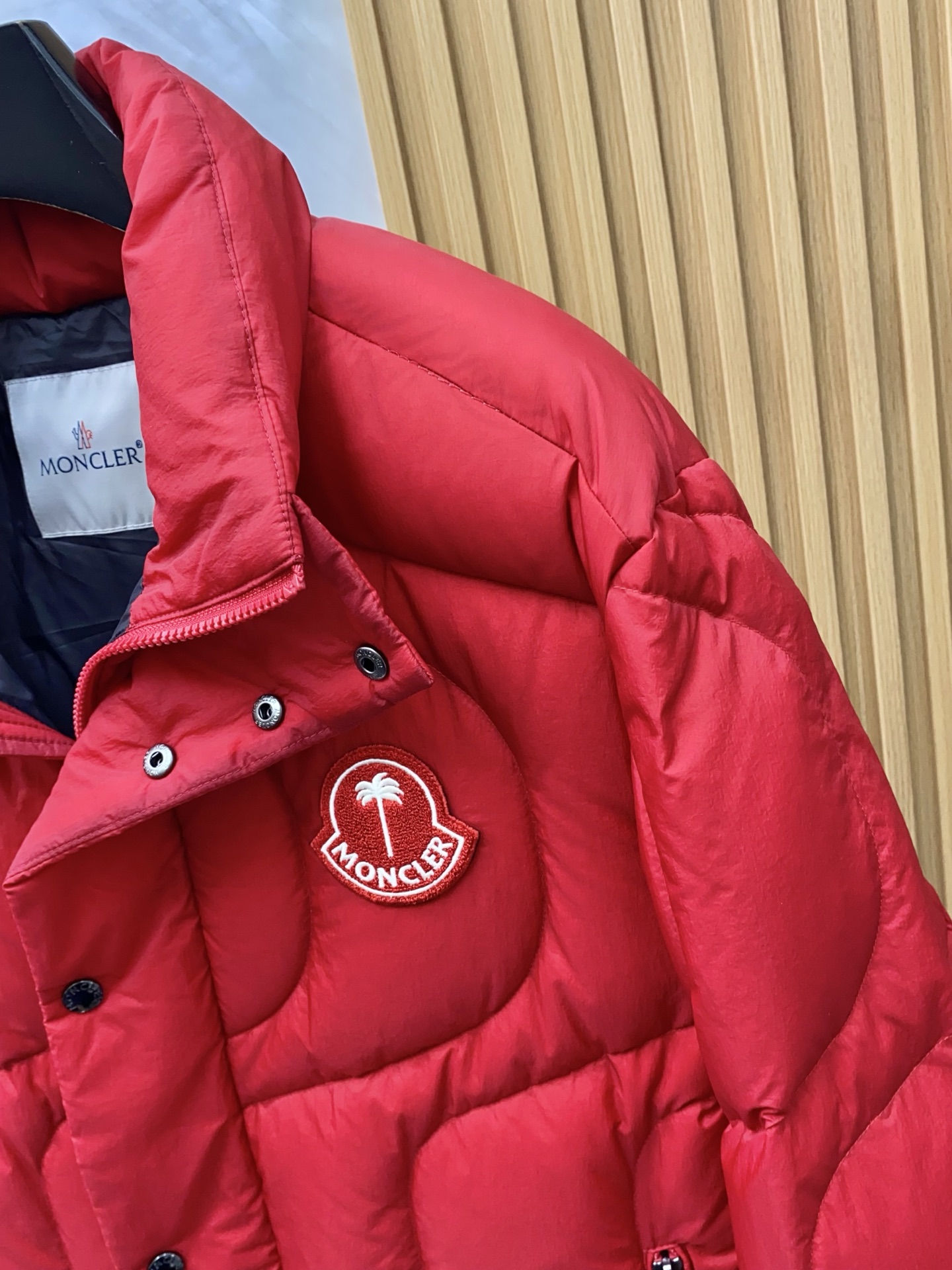 蒙口 25秋冬男士时尚原版专柜同步羽绒服 轻奢时尚休闲风格，轻盈保暖柔软！低调系列时尚百搭，就是有型！香