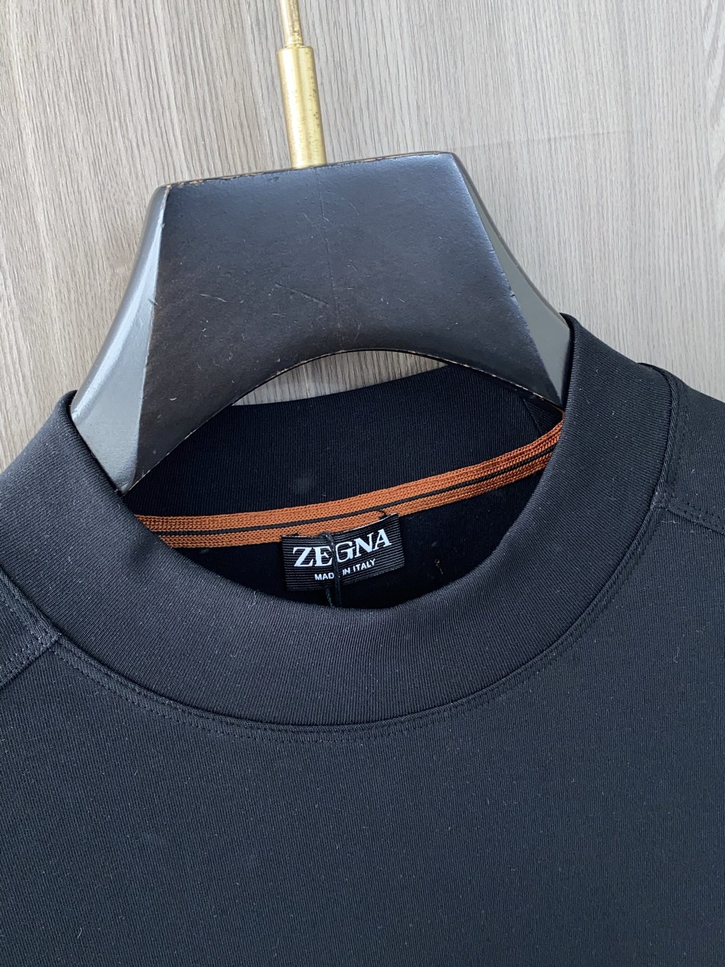 杰尼亚 2025 秋冬AW新品，时尚休闲打底加厚长袖卫衣专柜同步有售，进口加厚莫戴尔长绒棉拉绒面料，工艺