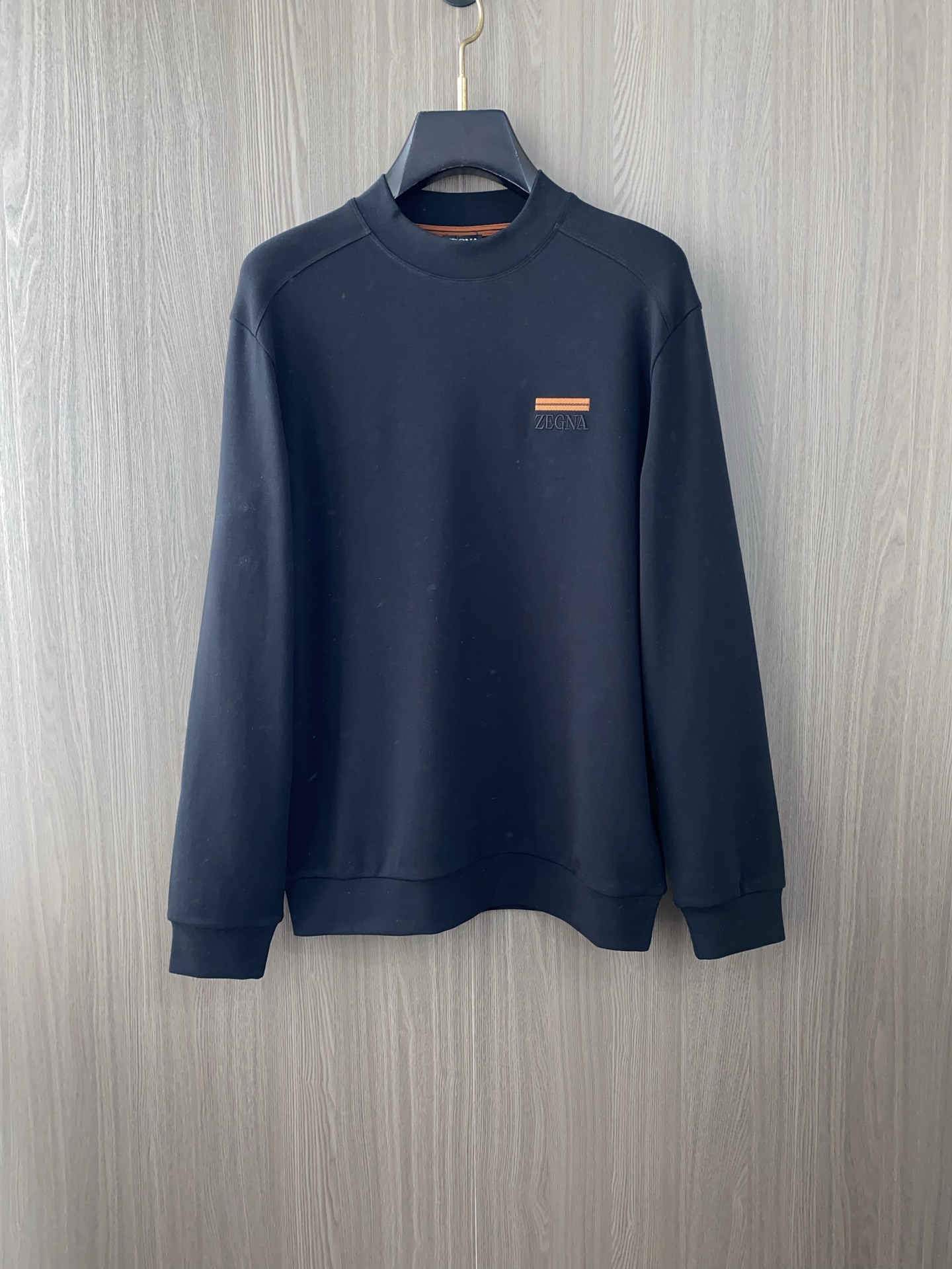 杰尼亚 2025 秋冬AW新品，时尚休闲打底加厚长袖卫衣专柜同步有售，进口加厚莫戴尔长绒棉拉绒面料，工艺