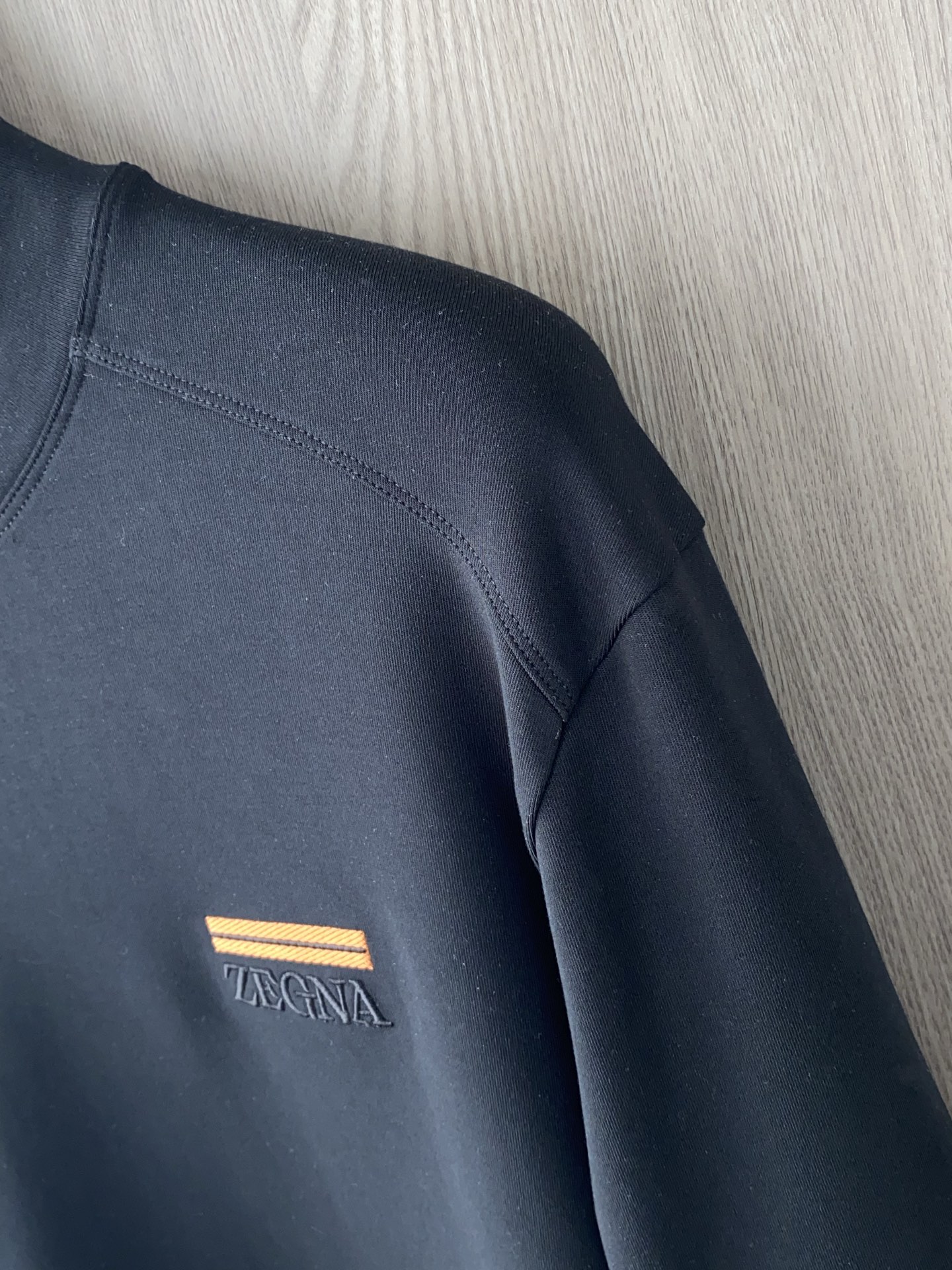 杰尼亚 2025 秋冬AW新品，时尚休闲打底加厚长袖卫衣专柜同步有售，进口加厚莫戴尔长绒棉拉绒面料，工艺