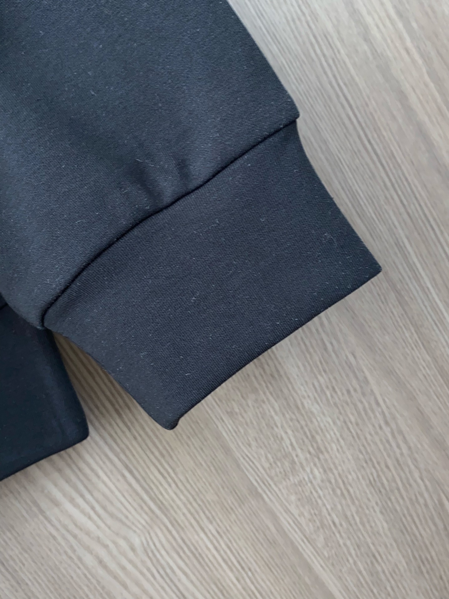 杰尼亚 2025 秋冬AW新品，时尚休闲打底加厚长袖卫衣专柜同步有售，进口加厚莫戴尔长绒棉拉绒面料，工艺