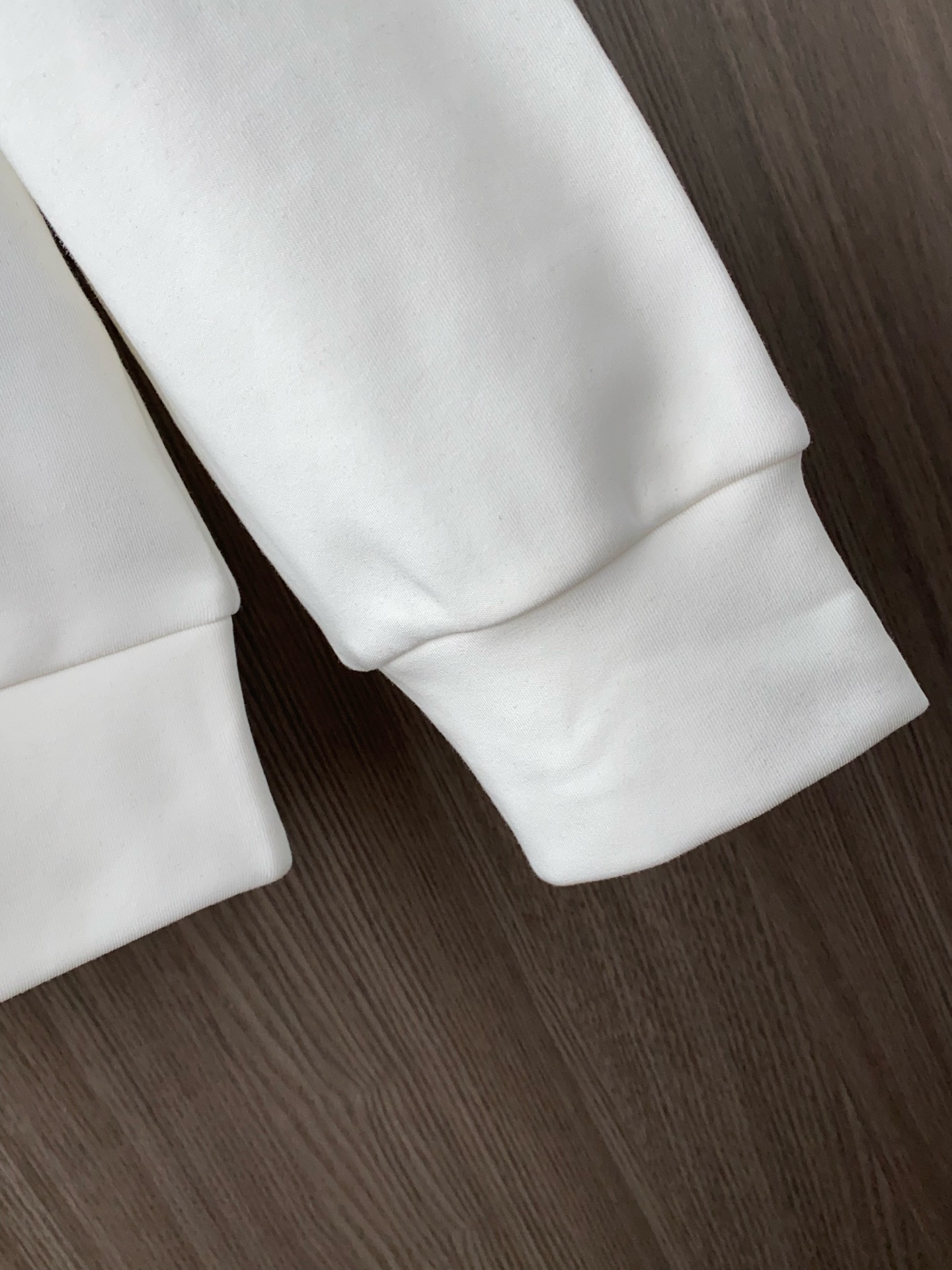 杰尼亚 2025 秋冬AW新品，时尚休闲打底加厚长袖卫衣专柜同步有售，进口加厚莫戴尔长绒棉拉绒面料，工艺