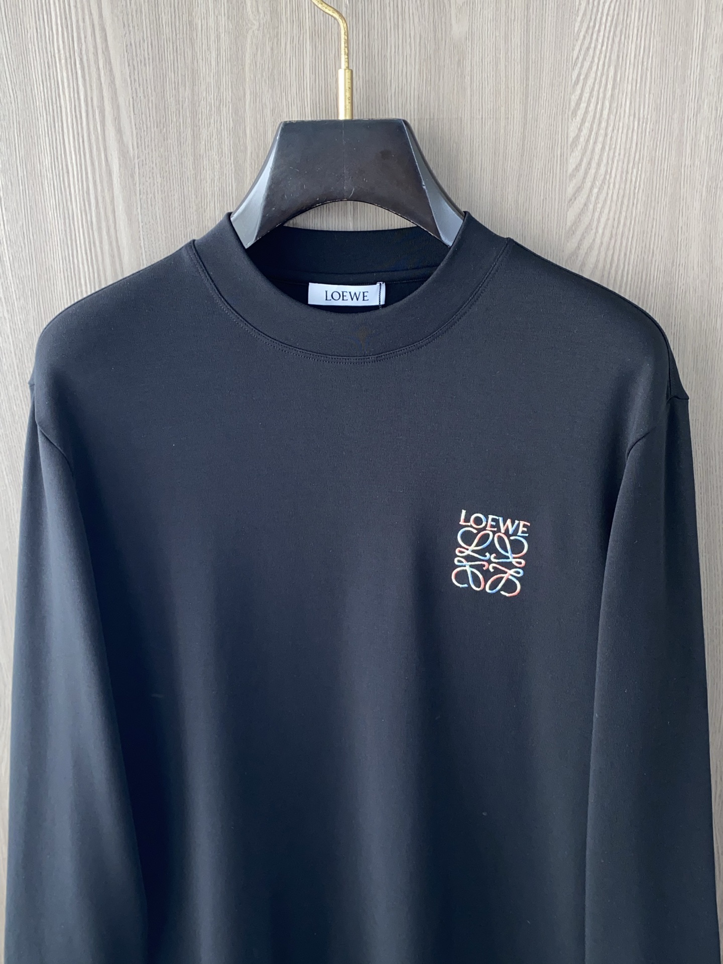 罗意威 2025 秋冬AW新品，时尚休闲打底加厚长袖卫衣专柜同步有售，进口加厚莫戴尔长绒棉拉绒面料，工艺