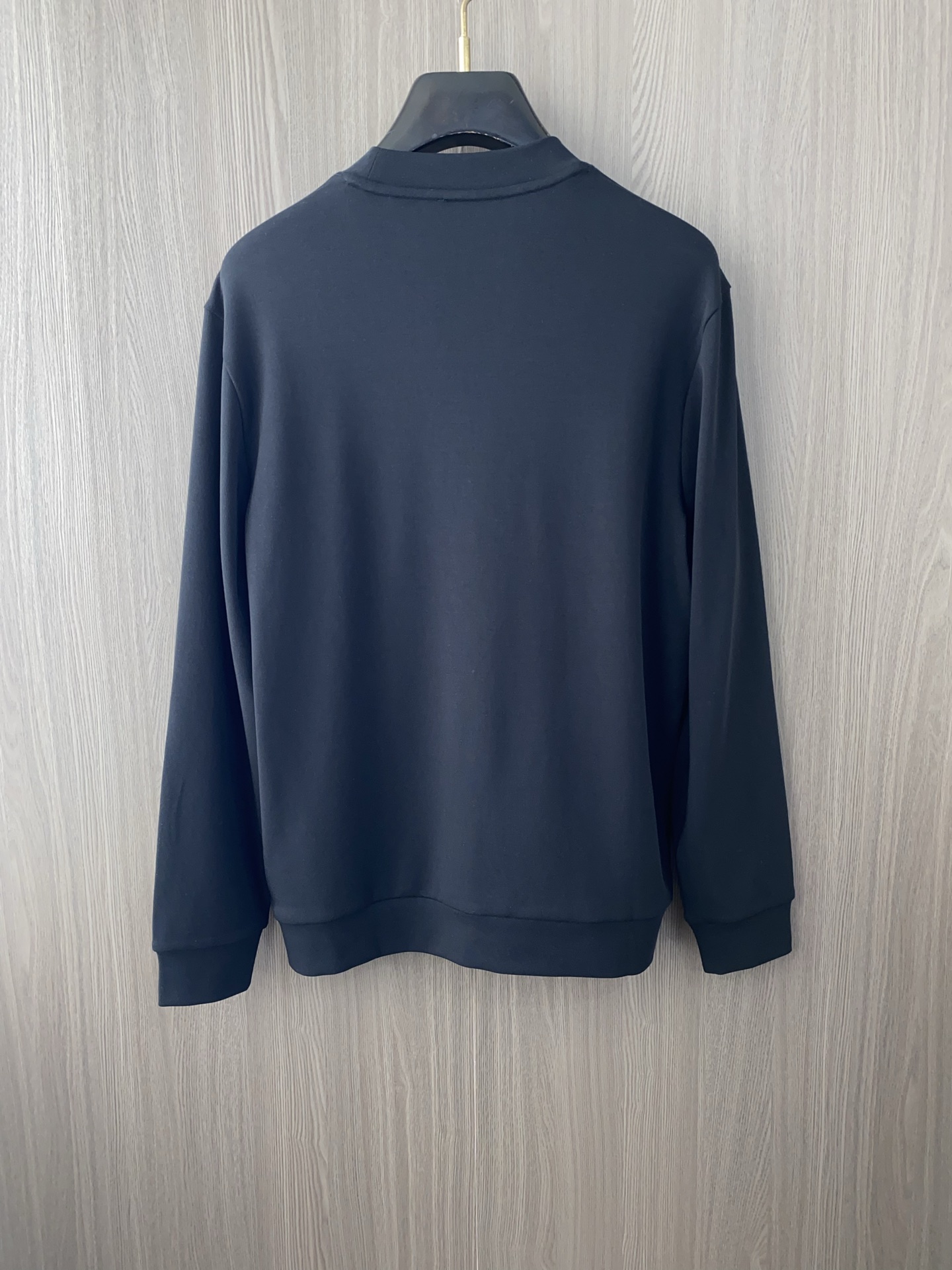 罗意威 2025 秋冬AW新品，时尚休闲打底加厚长袖卫衣专柜同步有售，进口加厚莫戴尔长绒棉拉绒面料，工艺