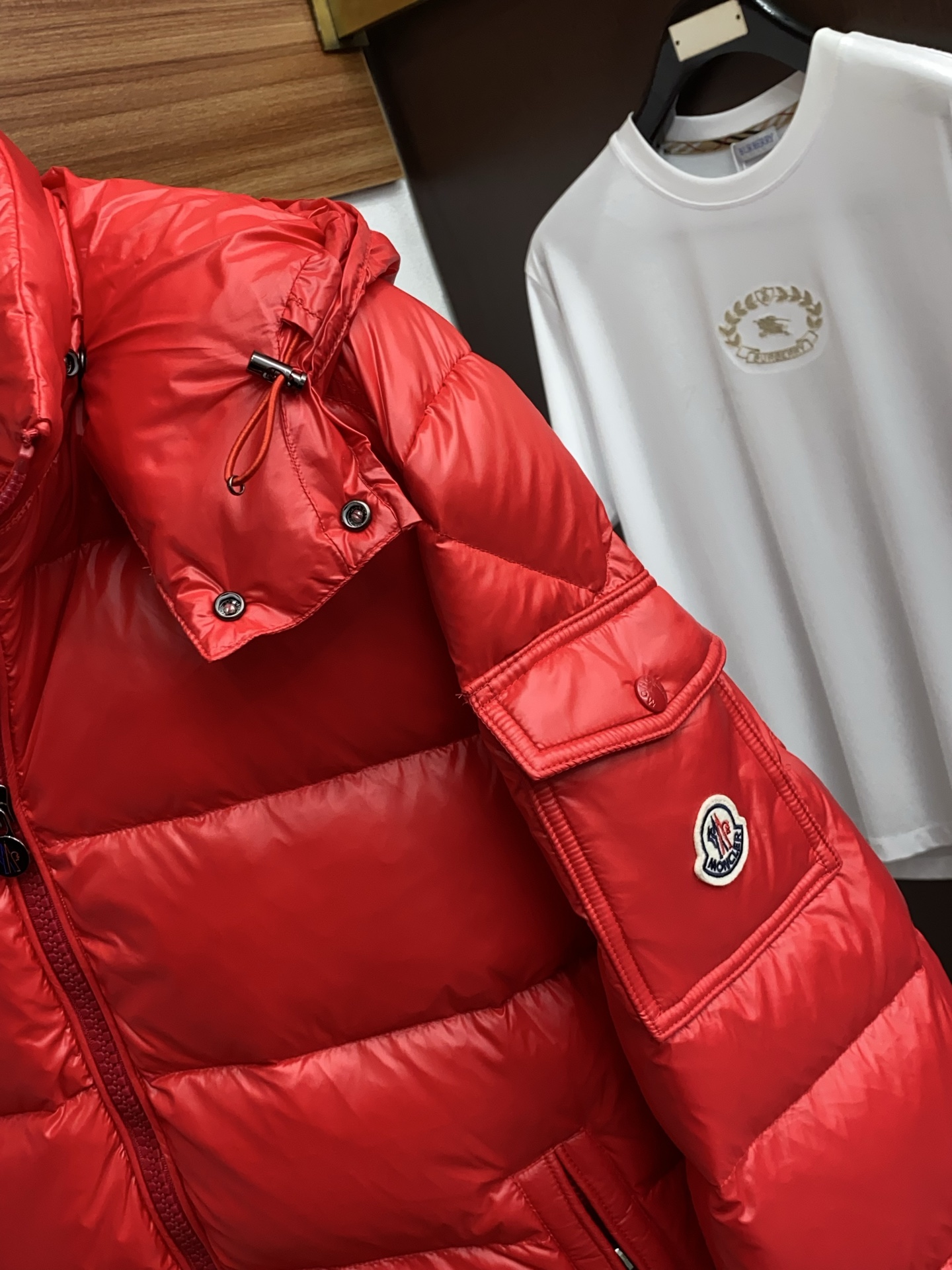 蒙口 25秋冬男士时尚原版专柜同步羽绒服 轻奢时尚休闲风格，轻盈保暖柔软！低调系列时尚百搭，就是有型！香