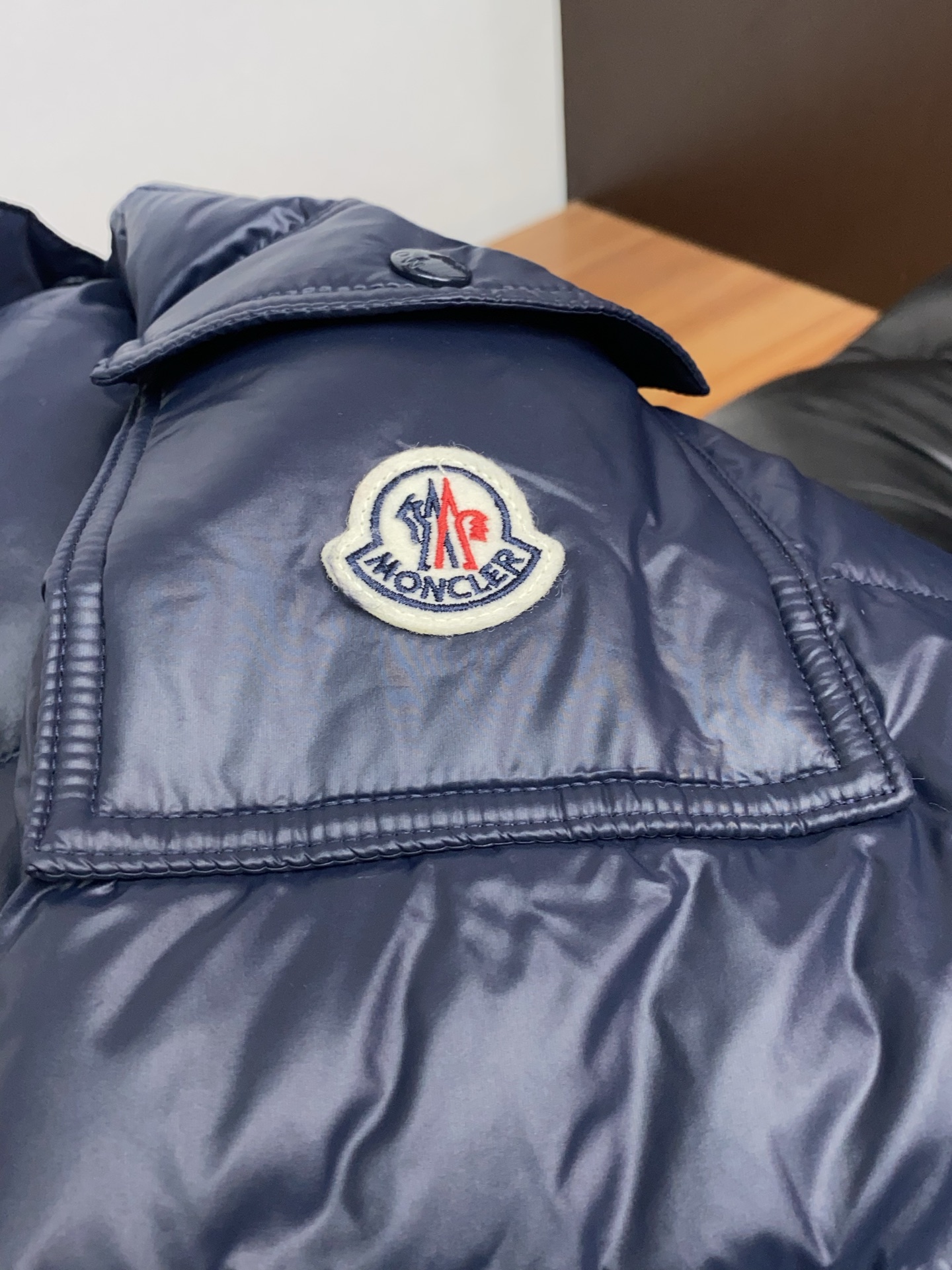 蒙口 25秋冬男士时尚原版专柜同步羽绒服 轻奢时尚休闲风格，轻盈保暖柔软！低调系列时尚百搭，就是有型！香