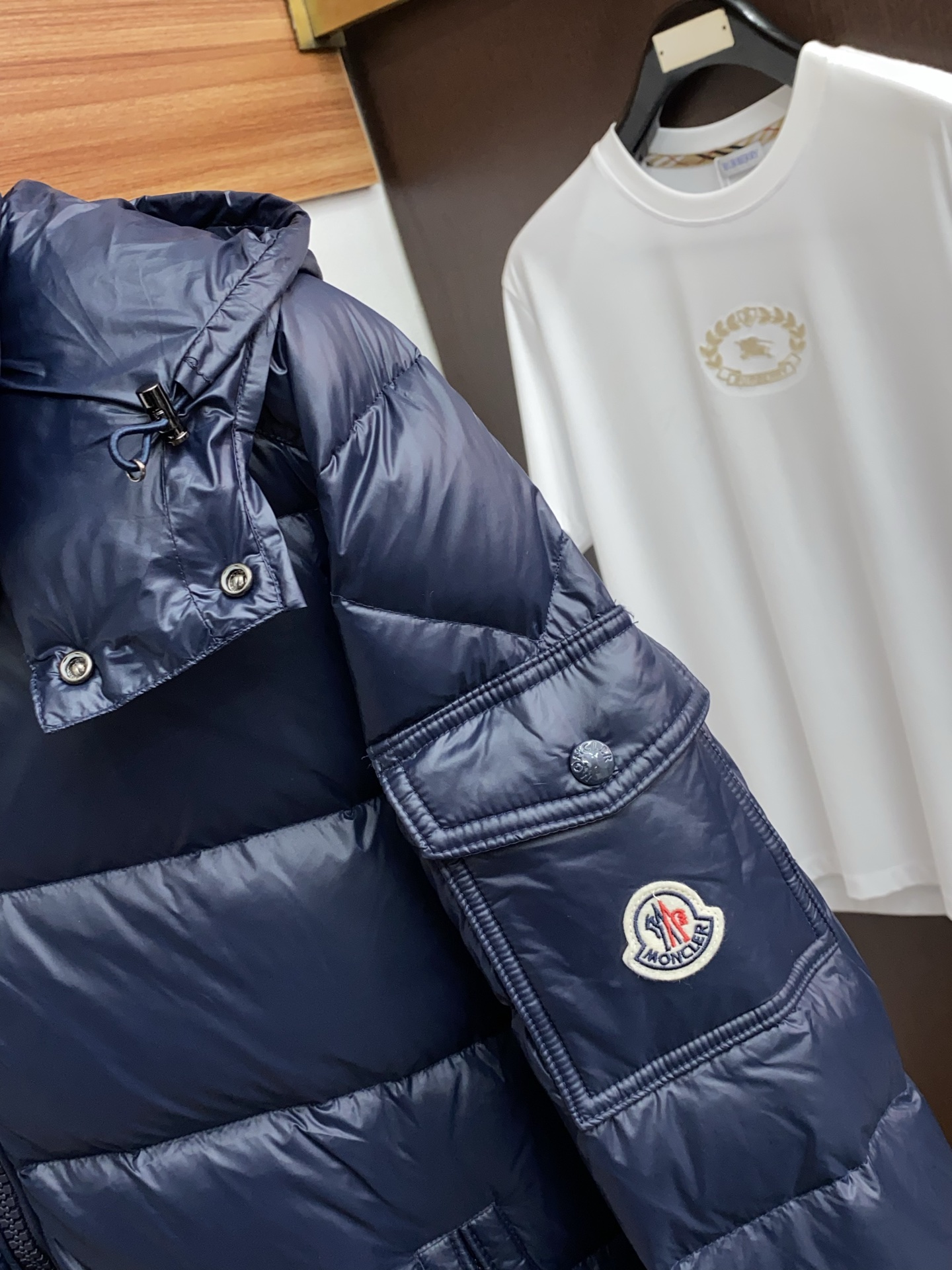 蒙口 25秋冬男士时尚原版专柜同步羽绒服 轻奢时尚休闲风格，轻盈保暖柔软！低调系列时尚百搭，就是有型！香