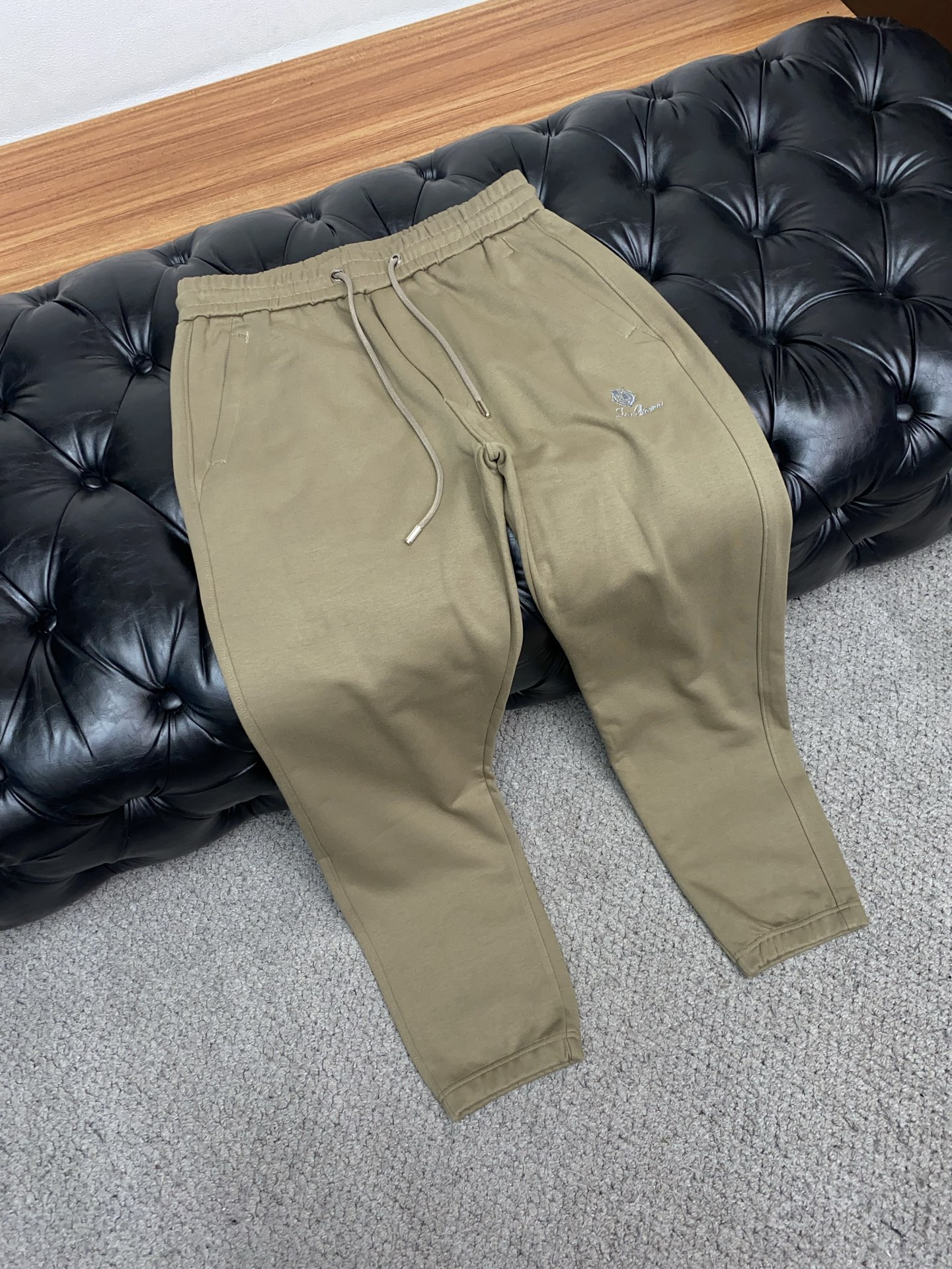 lP🆕 诺悠翩雅 25SS新款针织棉布抽绳卫裤，男士经典红蓝标识刺绣运动休闲长裤！贸易公司渠道稀出，领先