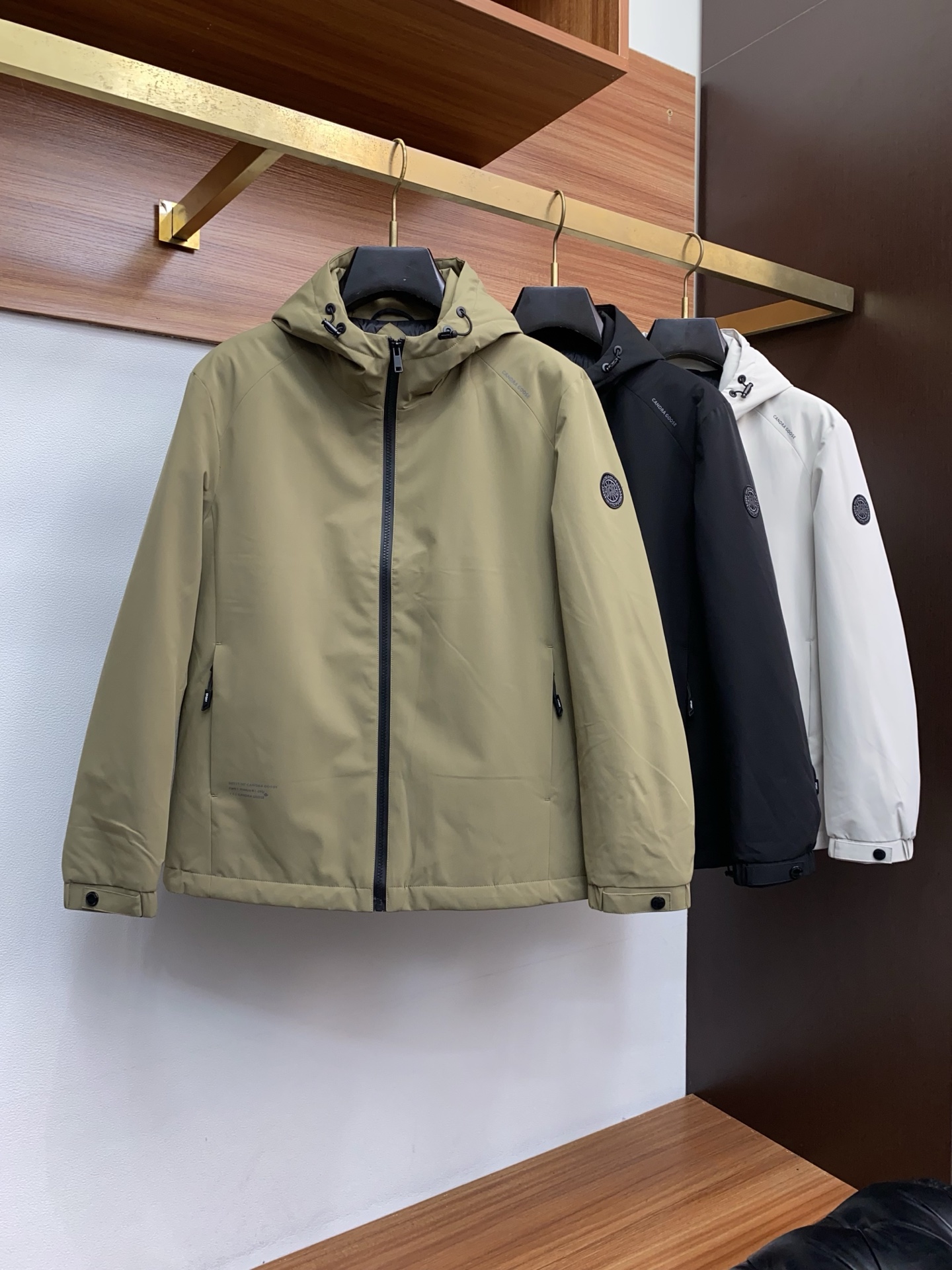 大鹅 25秋冬男士时尚原版专柜同步羽绒服 轻奢时尚休闲风格，轻盈保暖柔软！低调系列时尚百搭，就是有型！香