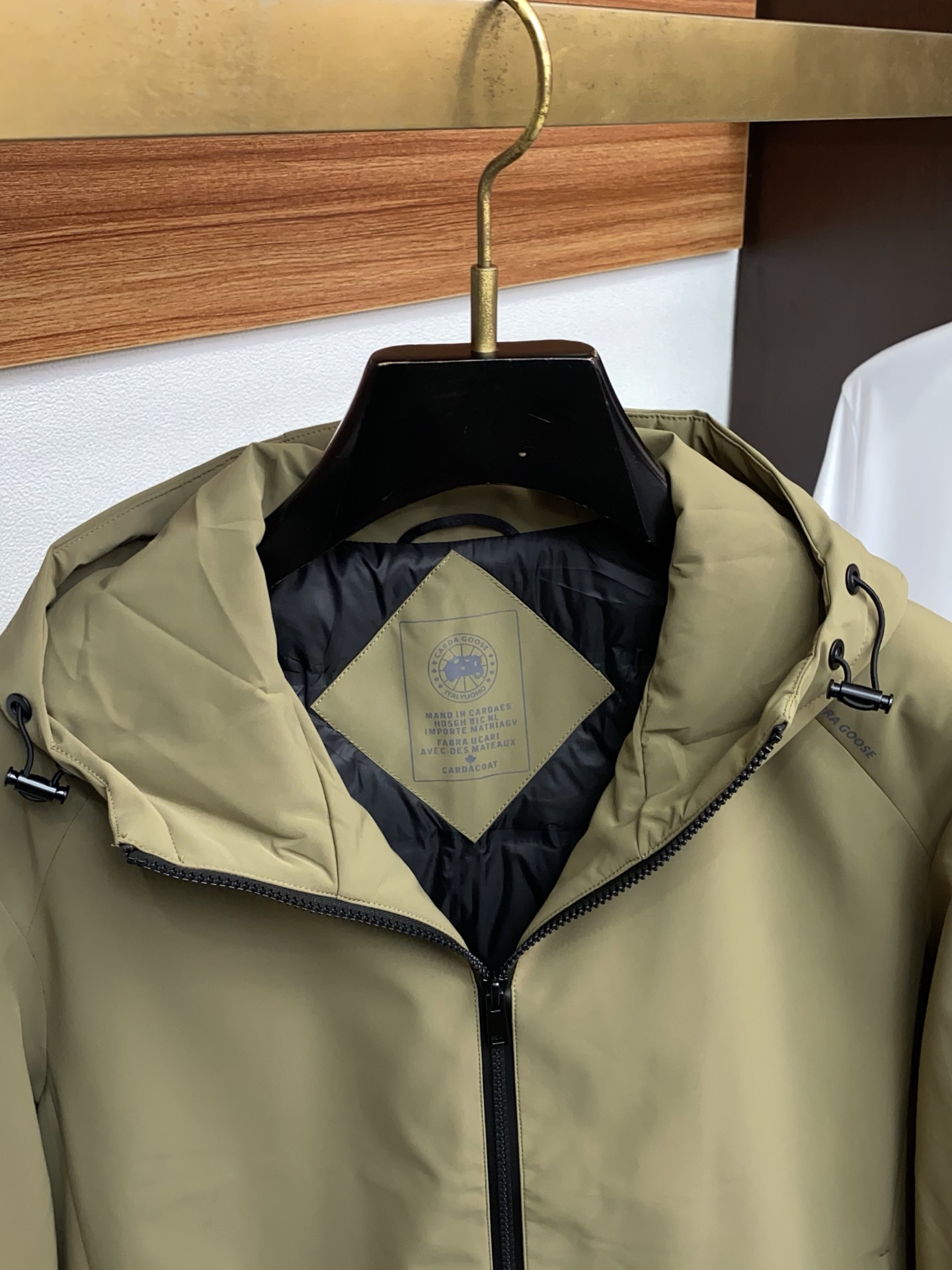 大鹅 25秋冬男士时尚原版专柜同步羽绒服 轻奢时尚休闲风格，轻盈保暖柔软！低调系列时尚百搭，就是有型！香