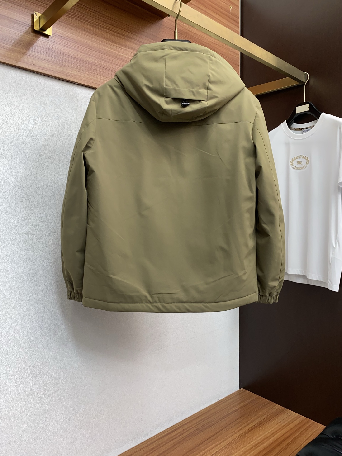 大鹅 25秋冬男士时尚原版专柜同步羽绒服 轻奢时尚休闲风格，轻盈保暖柔软！低调系列时尚百搭，就是有型！香