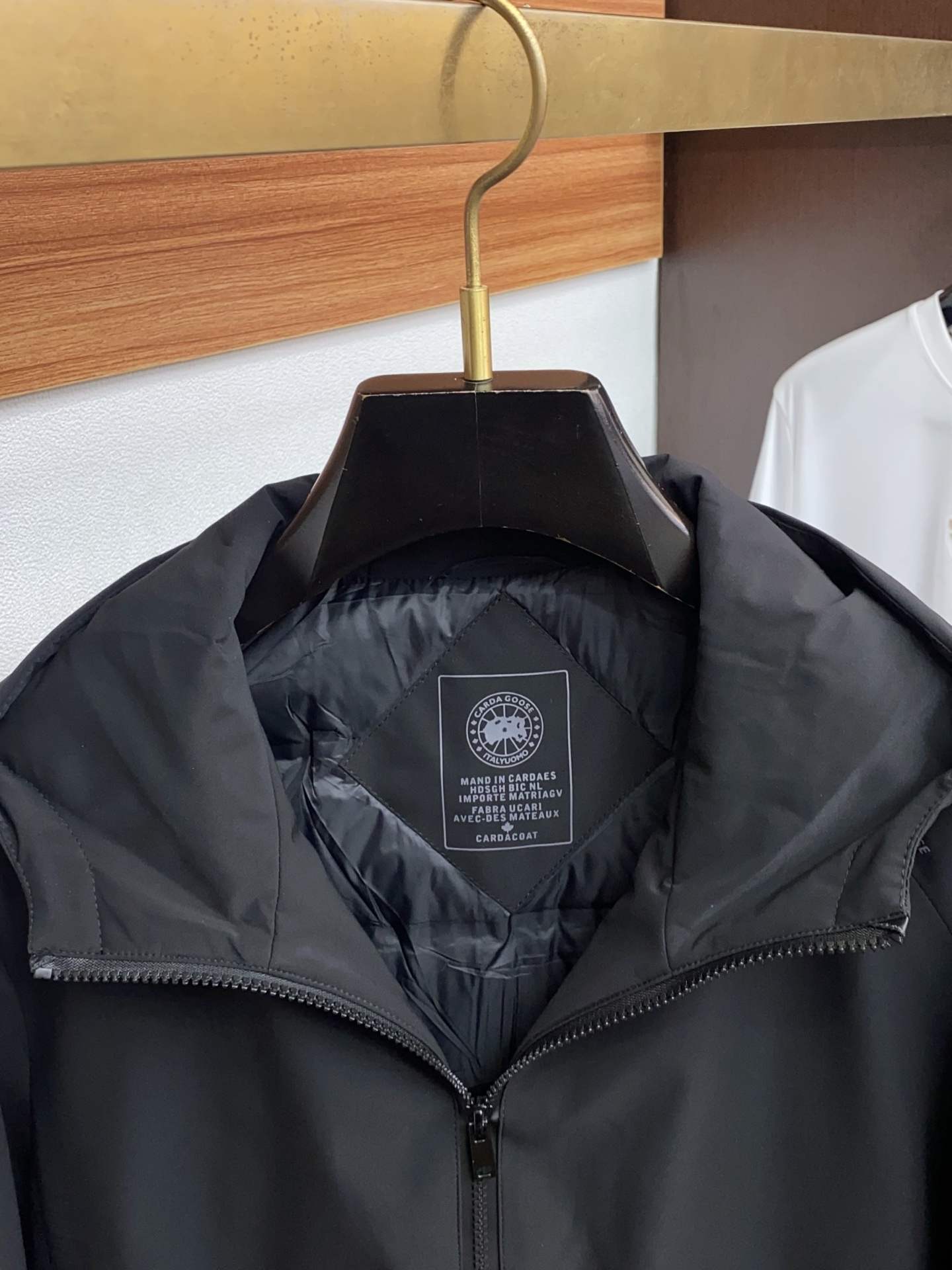 大鹅 25秋冬男士时尚原版专柜同步羽绒服 轻奢时尚休闲风格，轻盈保暖柔软！低调系列时尚百搭，就是有型！香