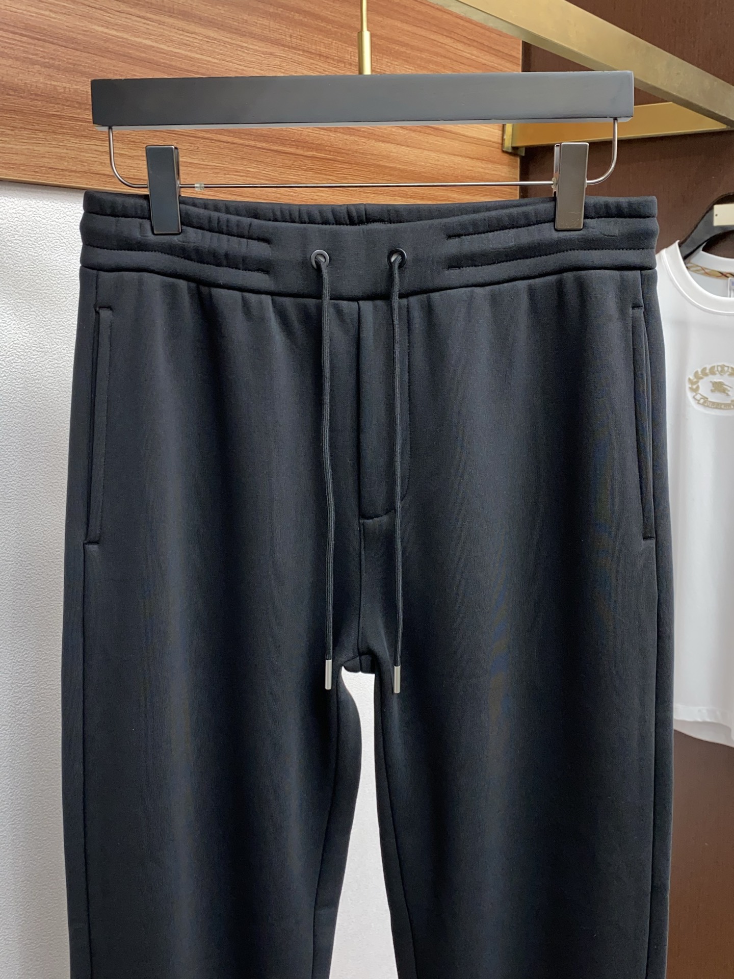 蒙口 25SS新款针织棉布抽绳加绒卫裤，男士经典红蓝标识刺绣运动休闲长裤！贸易公司渠道稀出，领先官网发售