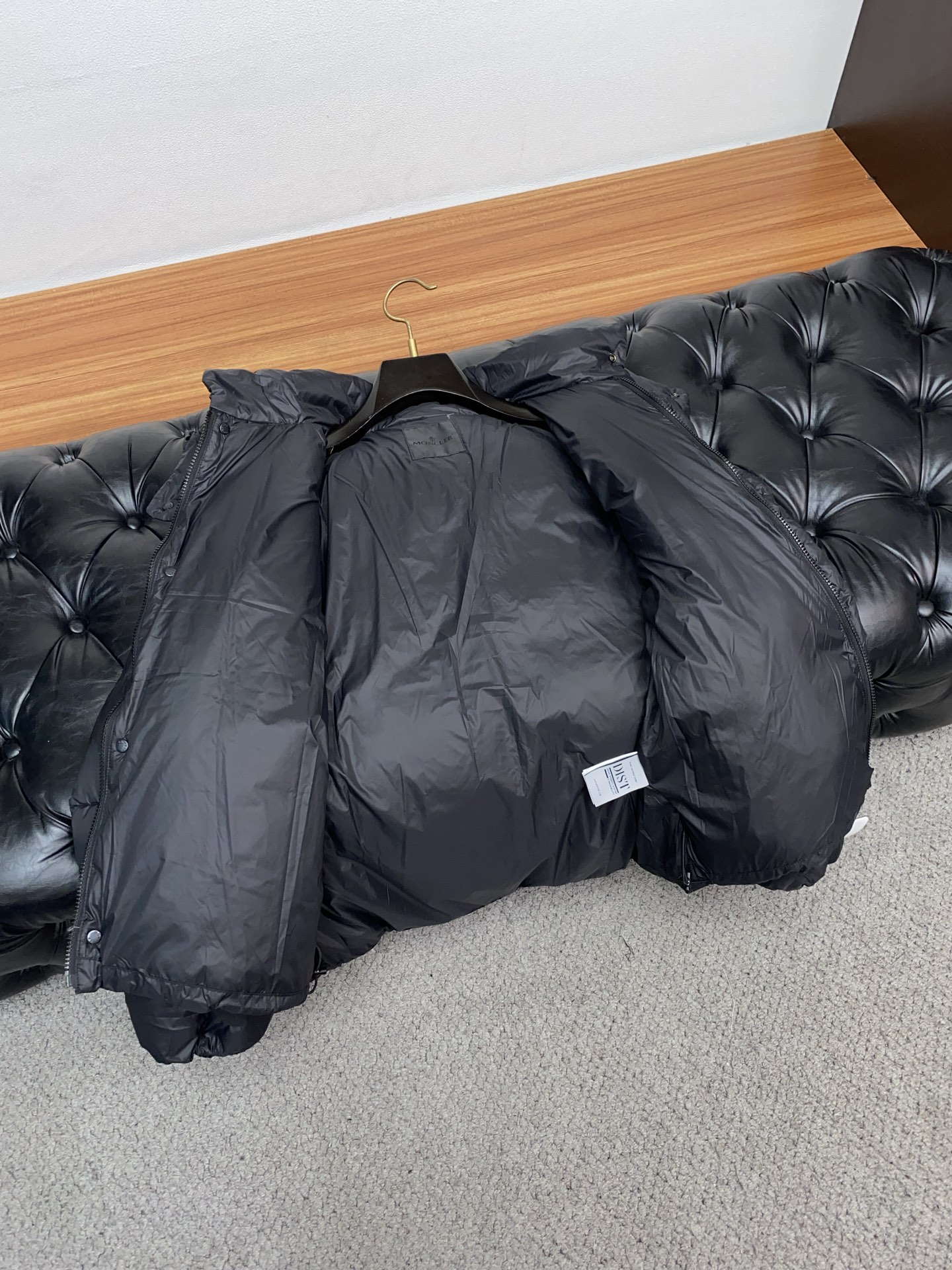 蒙口 高端推荐牛货 2025秋冬款男士原单羽绒服！贵族血统 蓬松感十足 御寒神器 高端顶尖一线成衣，融入