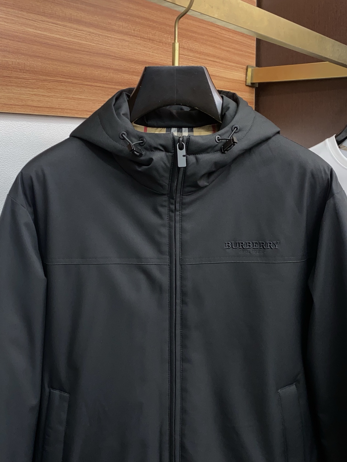 巴宝莉 顶级版本专柜同步羽绒服国标90%白鸭绒羽绒服 王牌新单 羽绒服外套！一个我期待了一个下半年的王 