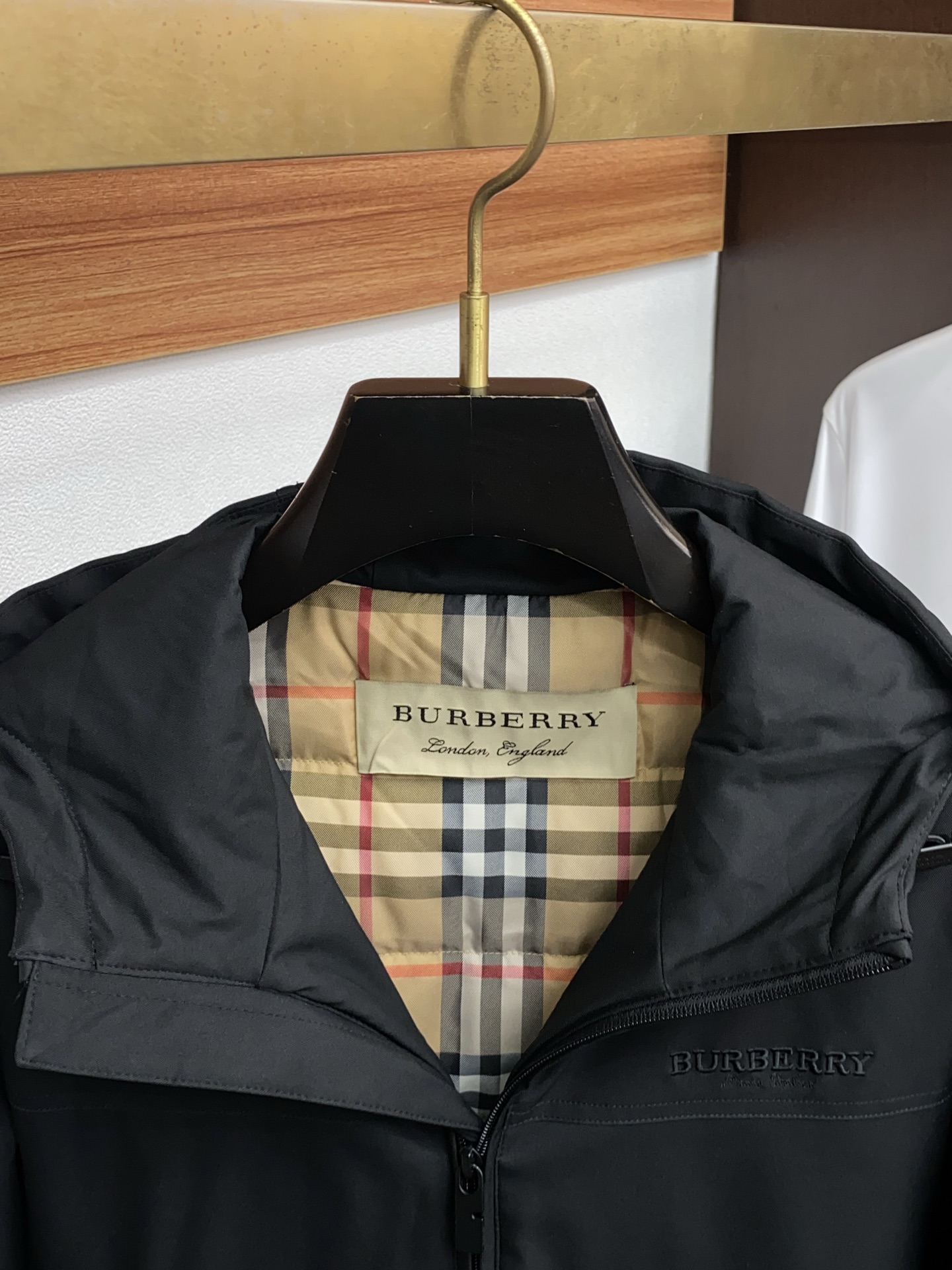 巴宝莉 顶级版本专柜同步羽绒服国标90%白鸭绒羽绒服 王牌新单 羽绒服外套！一个我期待了一个下半年的王 