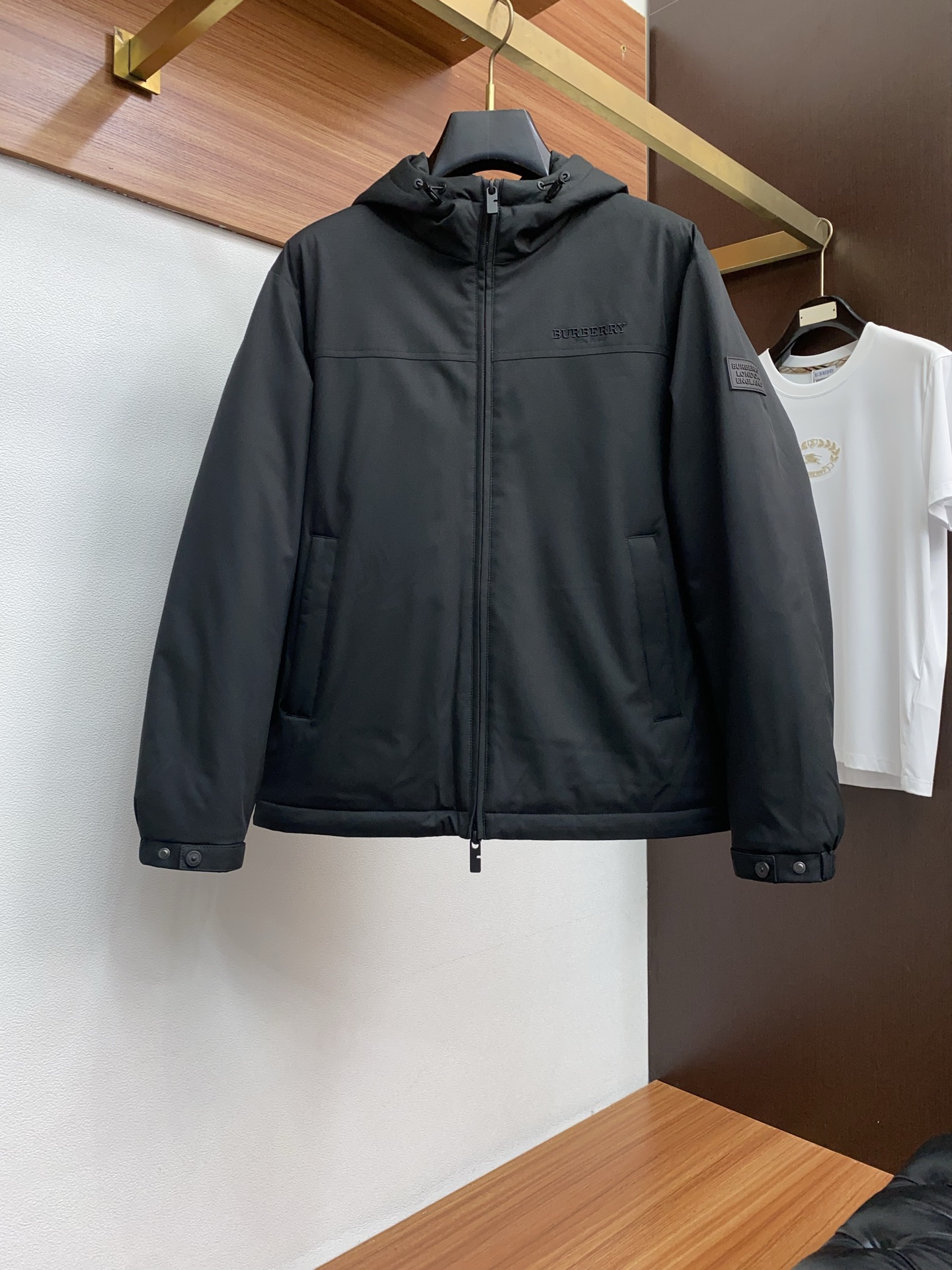 巴宝莉 顶级版本专柜同步羽绒服国标90%白鸭绒羽绒服 王牌新单 羽绒服外套！一个我期待了一个下半年的王 