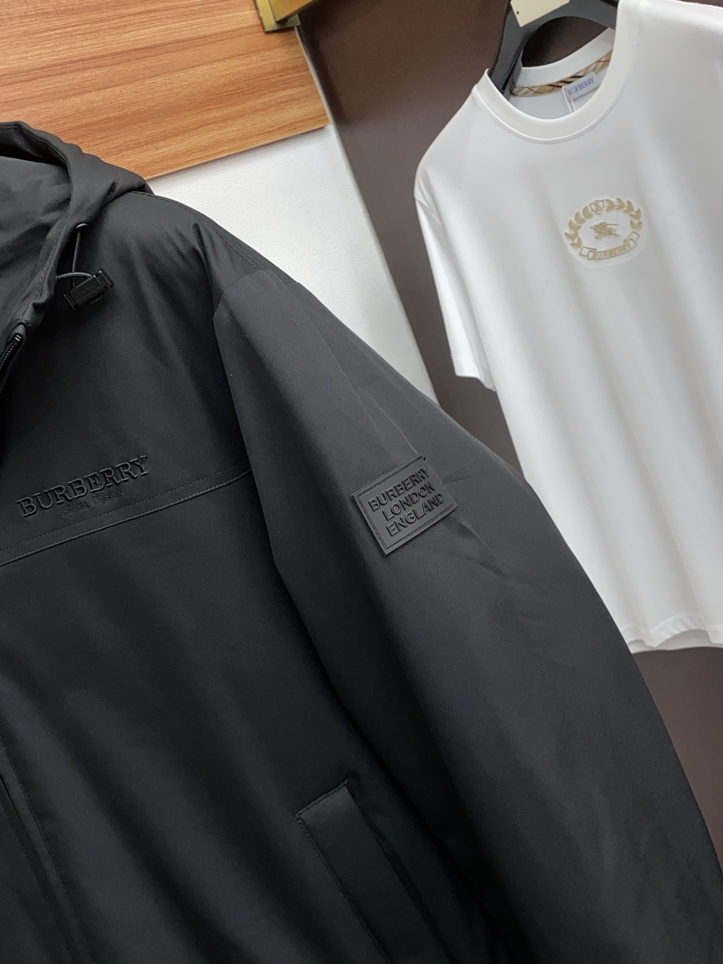 巴宝莉 顶级版本专柜同步羽绒服国标90%白鸭绒羽绒服 王牌新单 羽绒服外套！一个我期待了一个下半年的王 