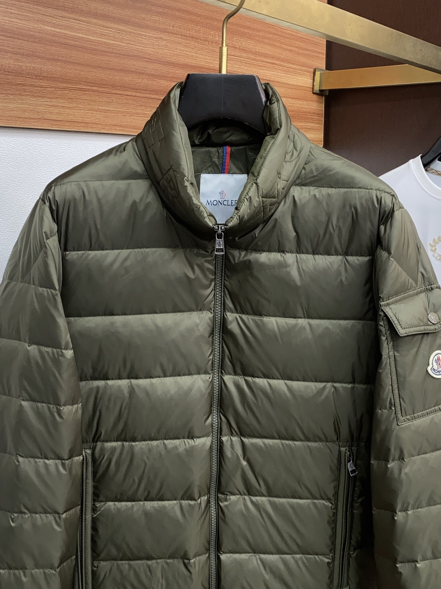 蒙口 顶级版本专柜同步羽绒服国标90%白鸭绒羽绒服 王牌新单 羽绒服外套！一个我期待了一个下半年的王 算