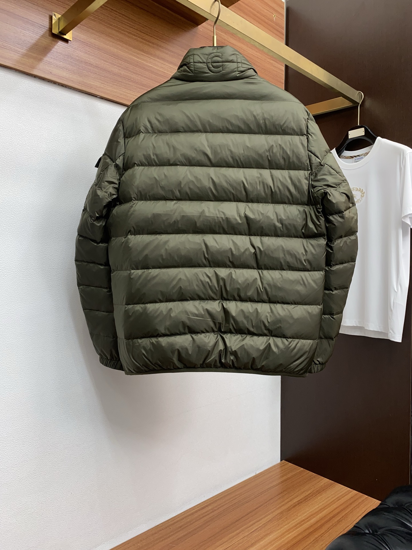 蒙口 顶级版本专柜同步羽绒服国标90%白鸭绒羽绒服 王牌新单 羽绒服外套！一个我期待了一个下半年的王 算