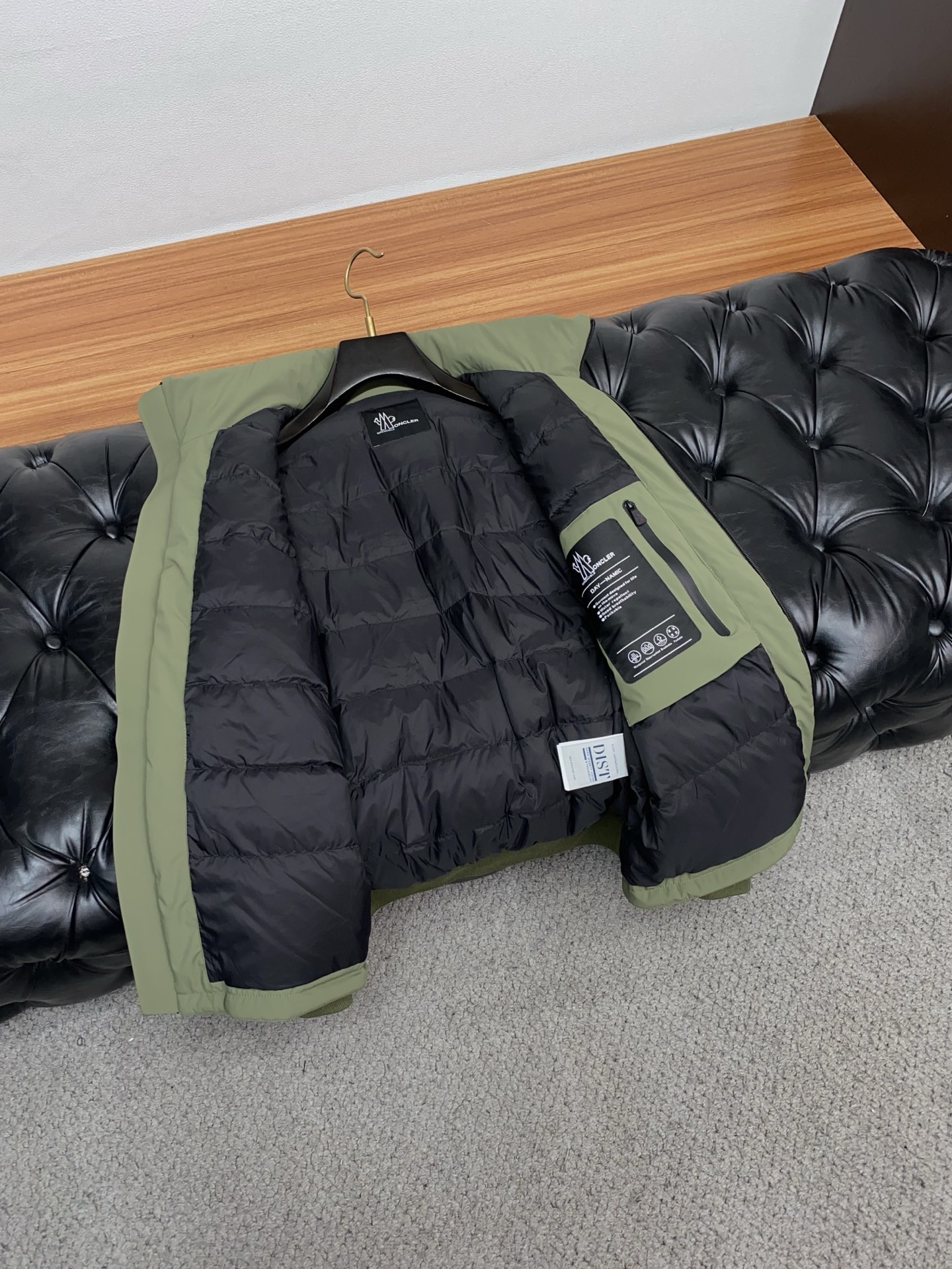 🌾 蒙口 顶级版本专柜同步羽绒服国标90%白鸭绒羽绒服 王牌新单 羽绒服外套！一个我期待了一个下半年的王