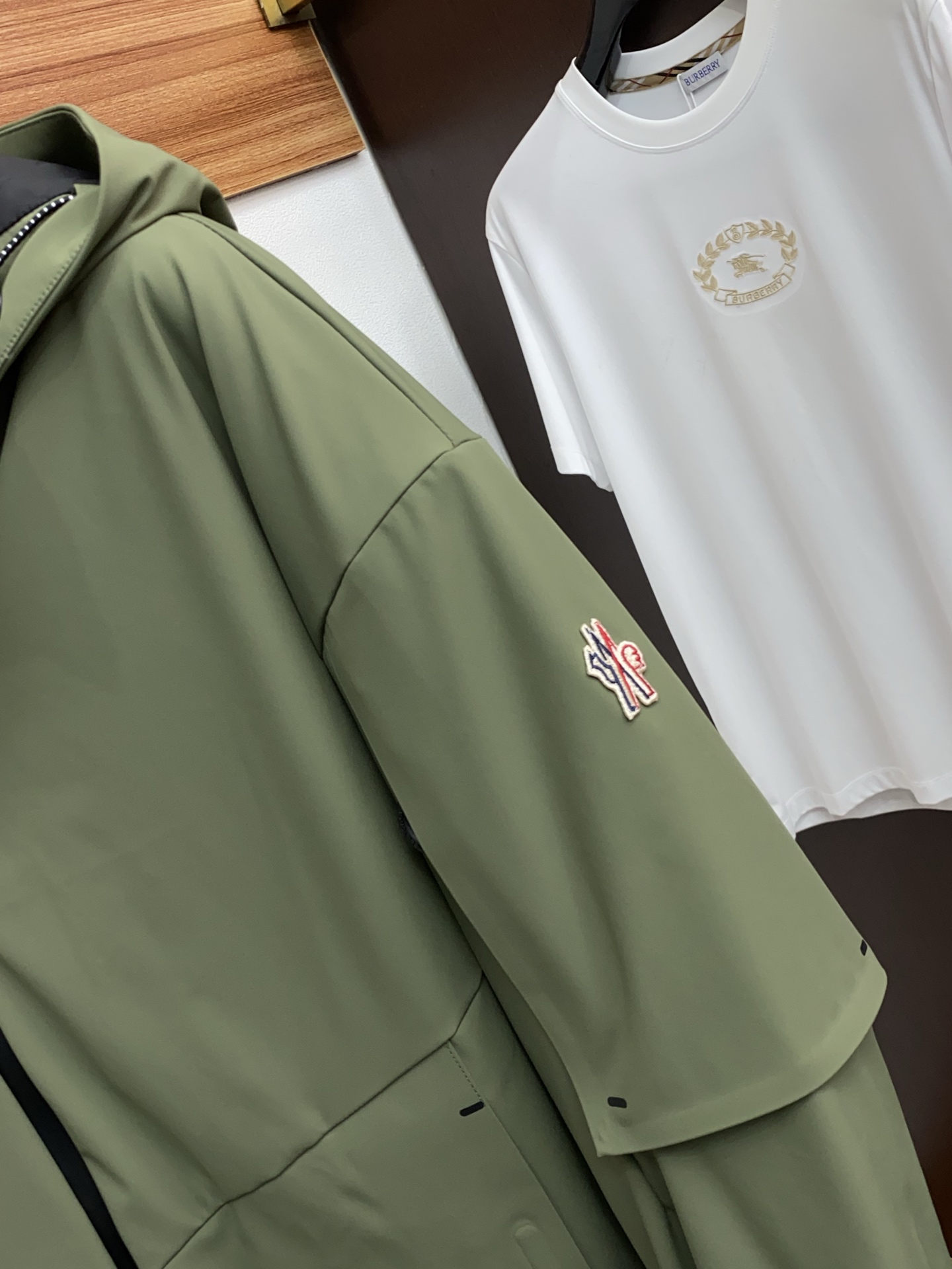 🌾 蒙口 顶级版本专柜同步羽绒服国标90%白鸭绒羽绒服 王牌新单 羽绒服外套！一个我期待了一个下半年的王