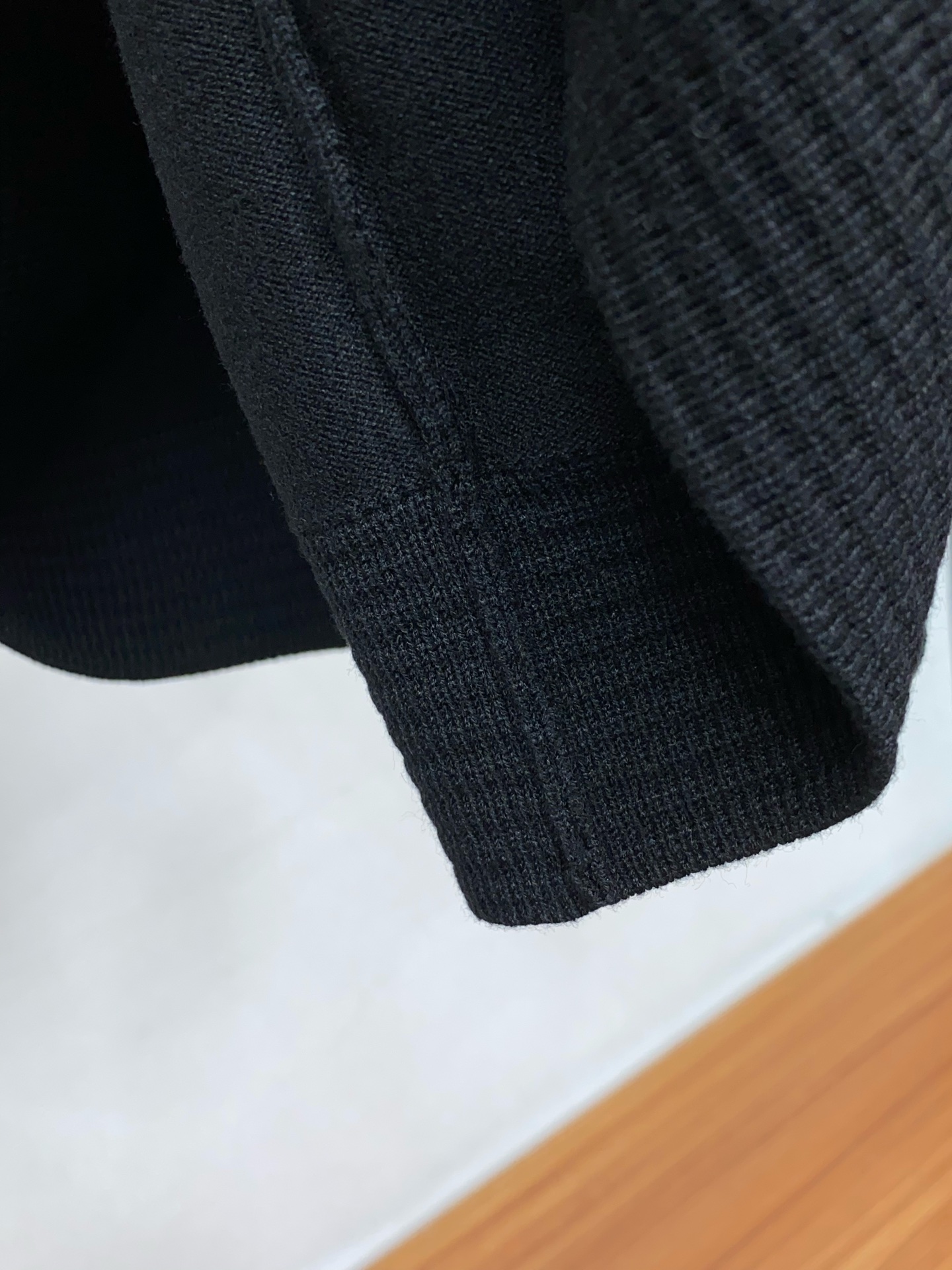 杰尼亚 男士高端简约翻领假两件针织长袖毛衣 ，香港洋行渠道货，纯正血统品质，25年秋冬 新款，经典王牌系