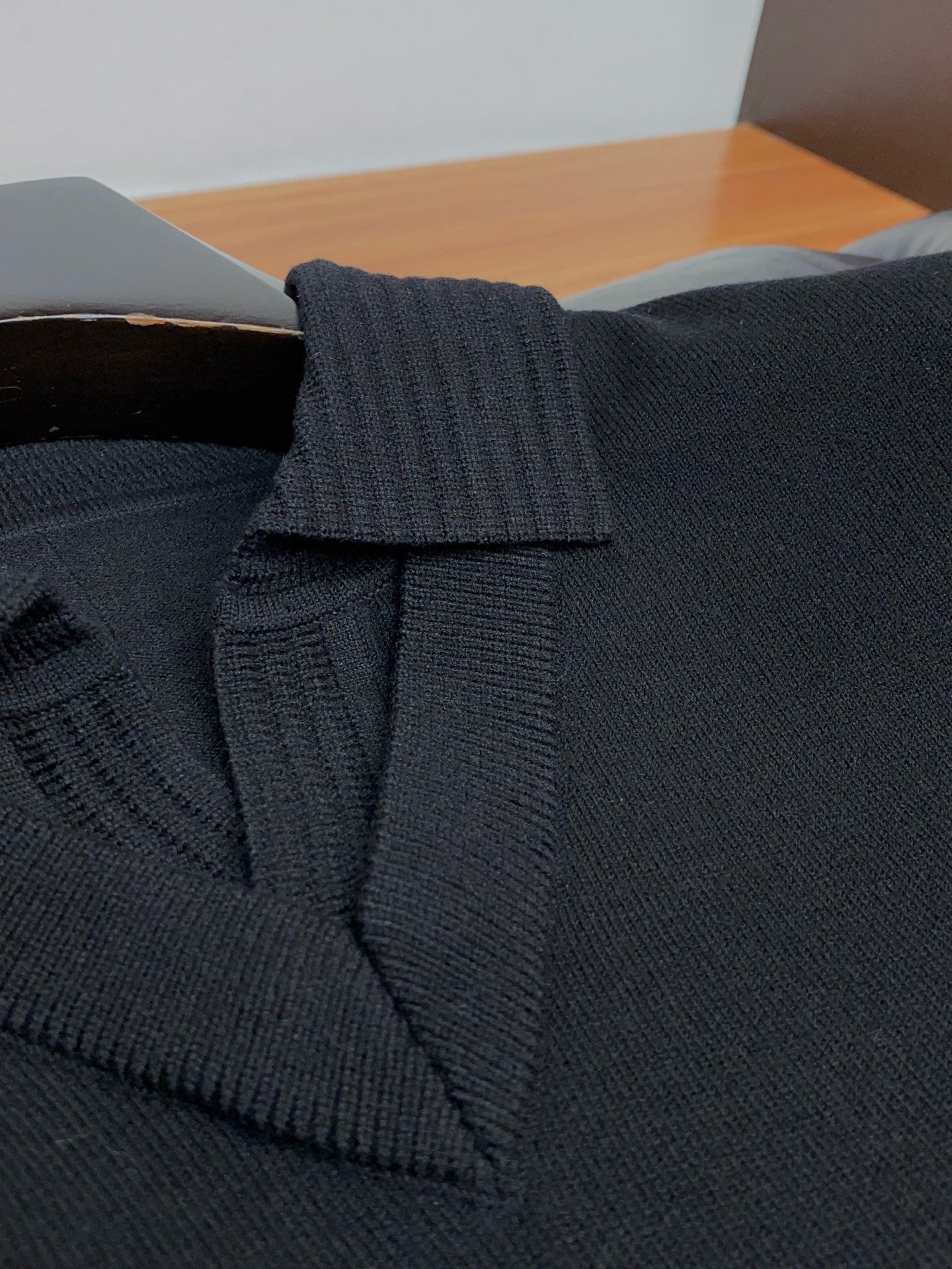 杰尼亚 男士高端简约翻领假两件针织长袖毛衣 ，香港洋行渠道货，纯正血统品质，25年秋冬 新款，经典王牌系