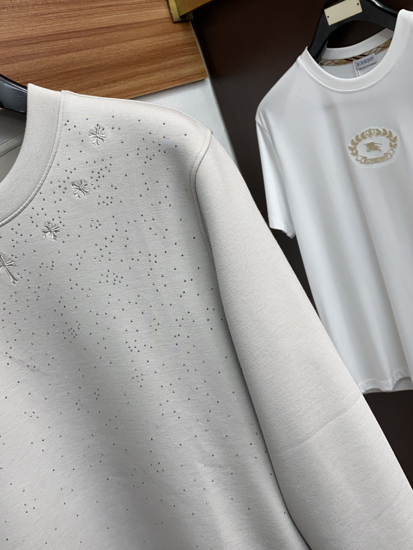 男士高端简约圆领加厚空气棉长袖卫衣 ，香港洋行渠道货，纯正血统品质，25年秋冬 新款，经典王牌系列！高端