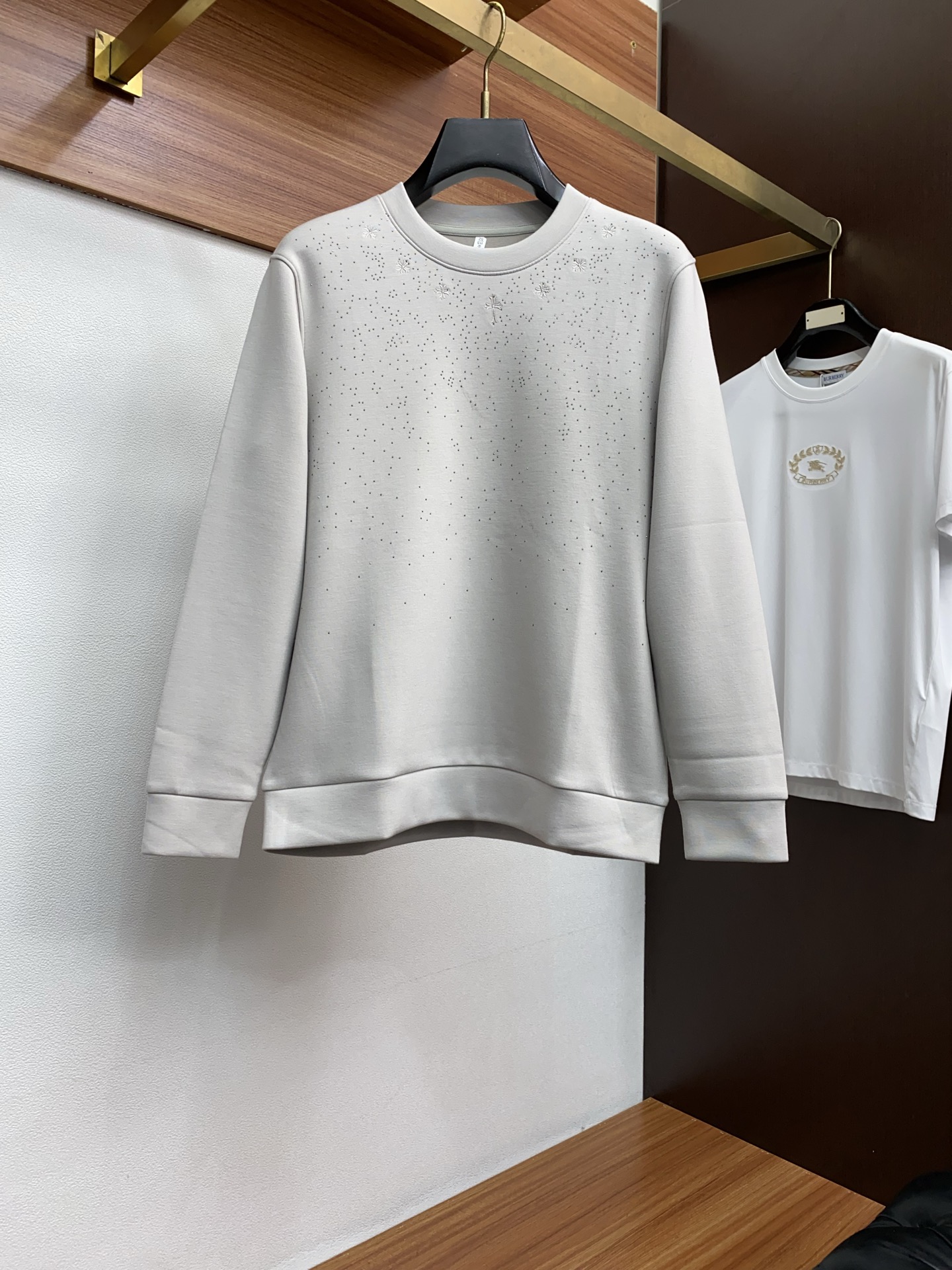 男士高端简约圆领加厚空气棉长袖卫衣 ，香港洋行渠道货，纯正血统品质，25年秋冬 新款，经典王牌系列！高端