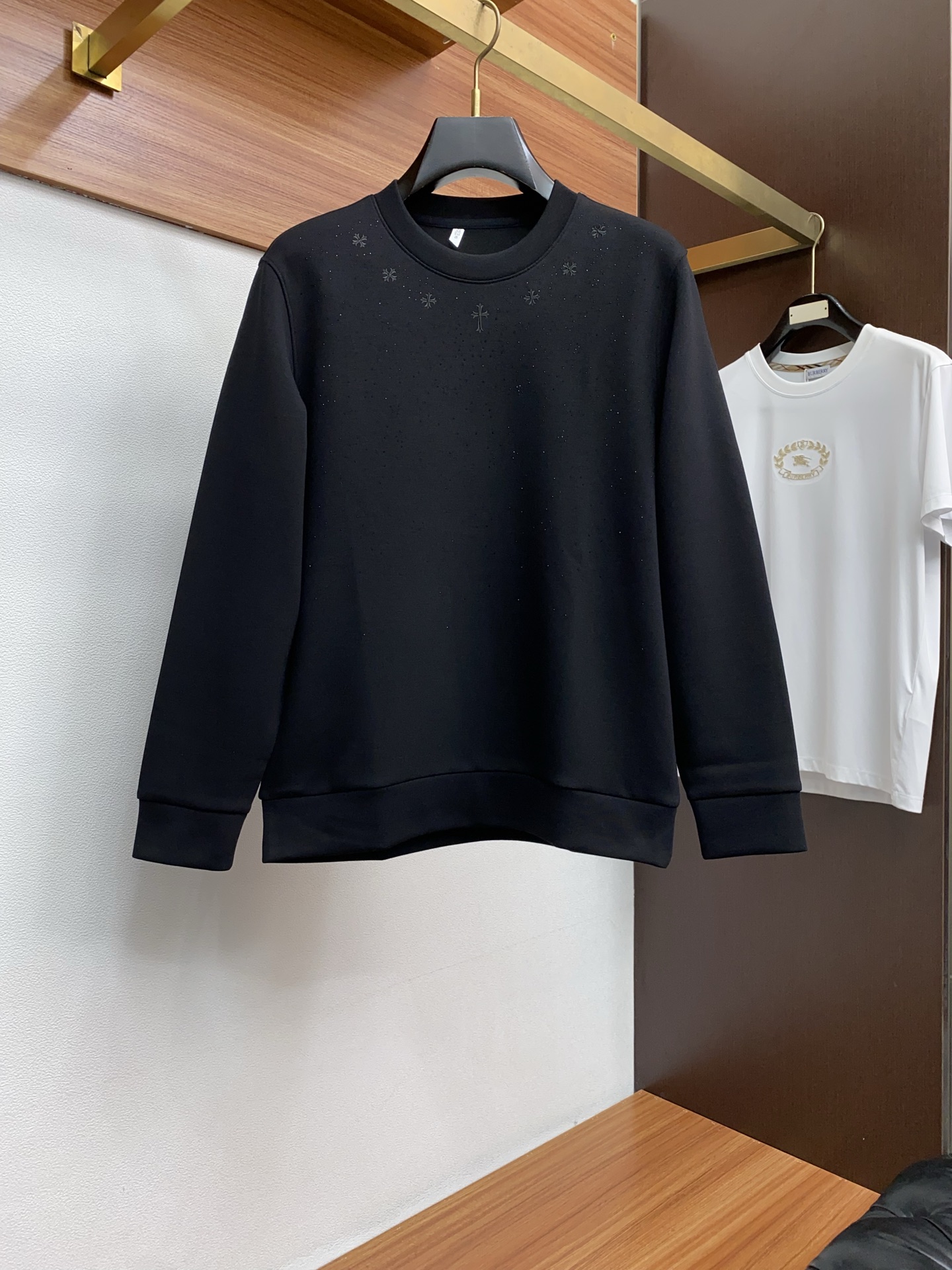 克罗心 男士高端简约圆领加厚空气棉长袖卫衣 ，香港洋行渠道货，纯正血统品质，25年秋冬 新款，经典王牌系