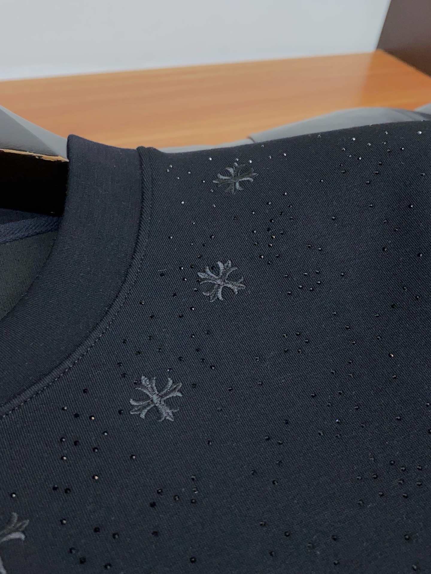 克罗心 男士高端简约圆领加厚空气棉长袖卫衣 ，香港洋行渠道货，纯正血统品质，25年秋冬 新款，经典王牌系