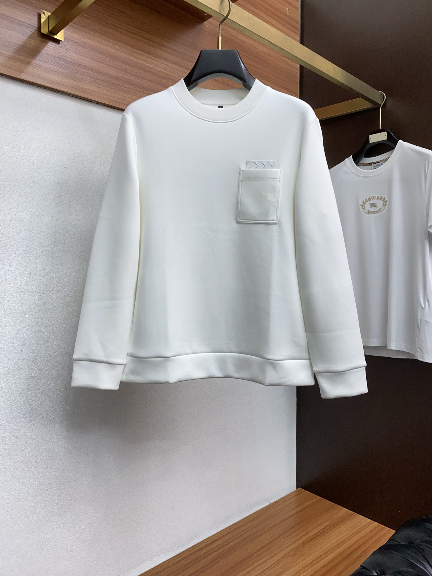 男士高端简约圆领加厚空气棉长袖卫衣 ，香港洋行渠道货，纯正血统品质，25年秋冬 新款，经典王牌系列！高端