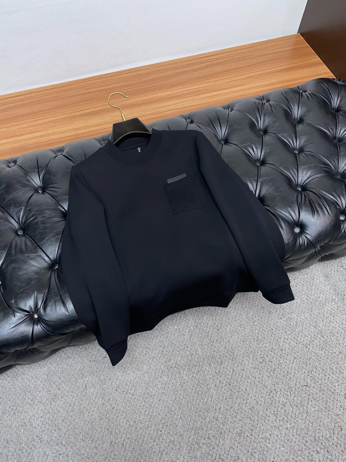 BV 男士高端简约圆领加厚空气棉长袖卫衣 ，香港洋行渠道货，纯正血统品质，25年秋冬 新款，经典王牌系列