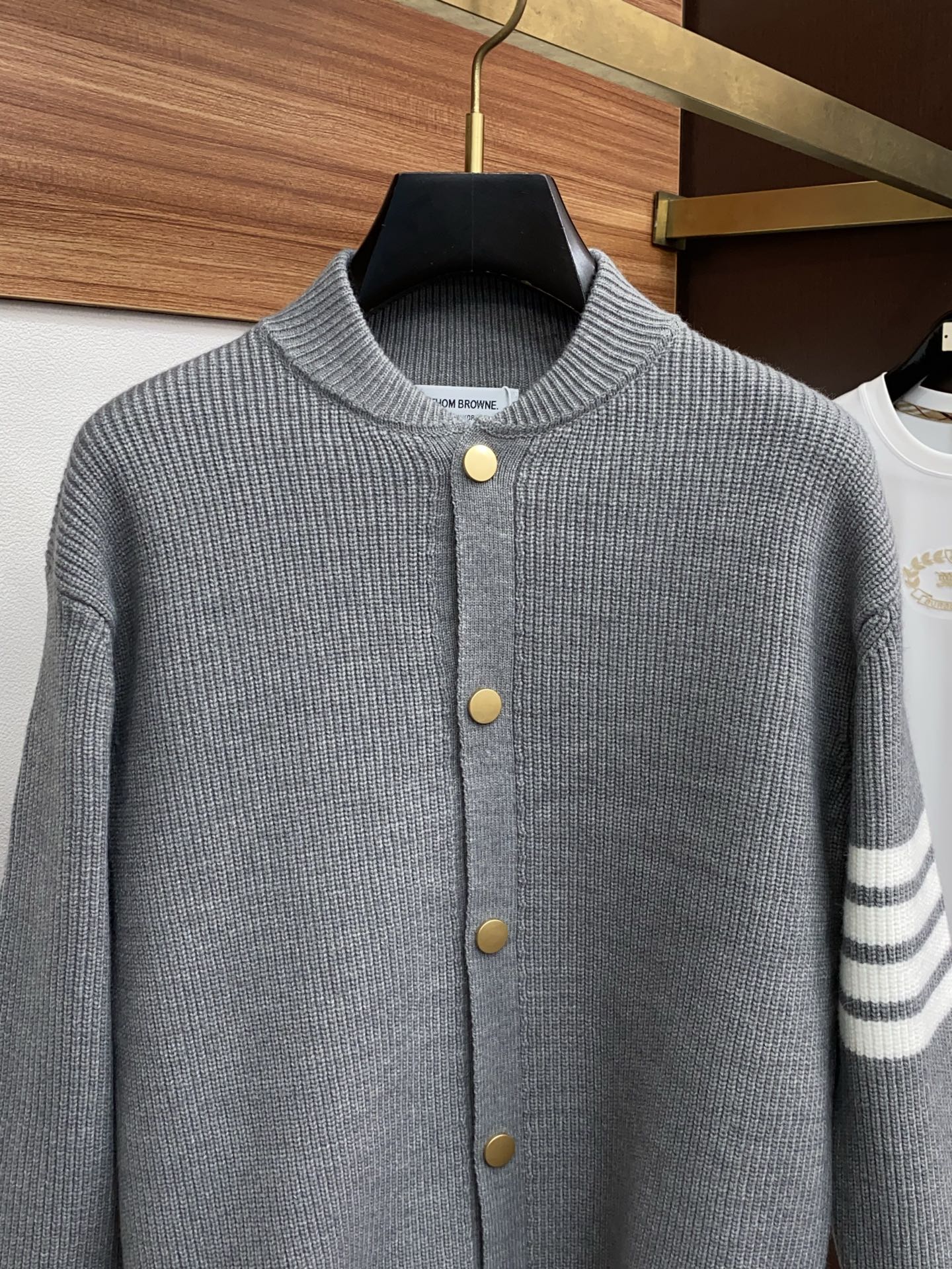 TB 2025FW男士秋冬毛衣 针织男装外套，休闲日常穿搭单品！上身修饰身形、定制面料将时装美学和新都市