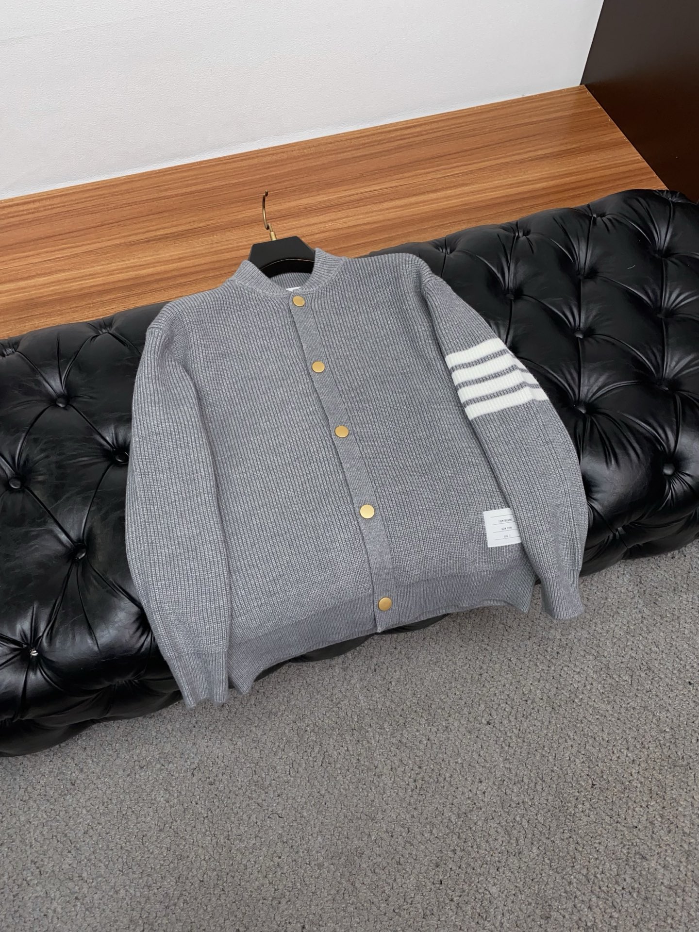 TB 2025FW男士秋冬毛衣 针织男装外套，休闲日常穿搭单品！上身修饰身形、定制面料将时装美学和新都市