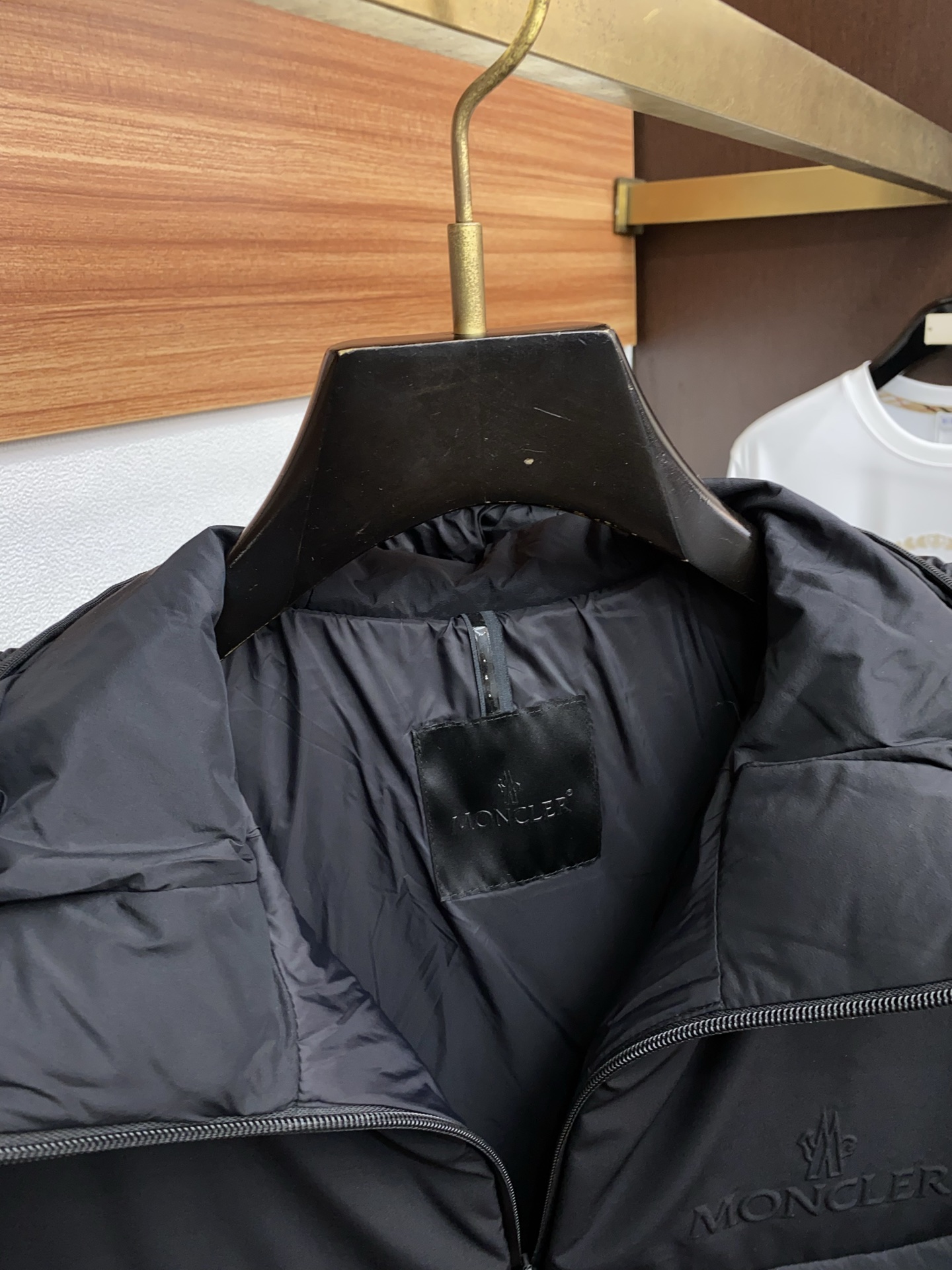 蒙口 25秋冬男士时尚羽绒服 轻奢时尚休闲风格，轻盈保暖柔软！低调系列时尚百搭，就是有型！香港贸易订单款